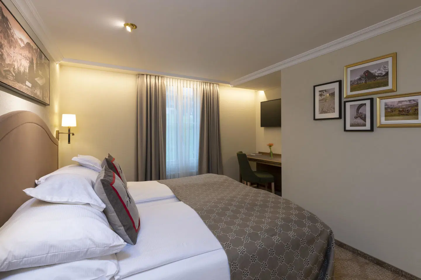 Romantik Hotel Schweizerhof ROOM_EXAMPLE