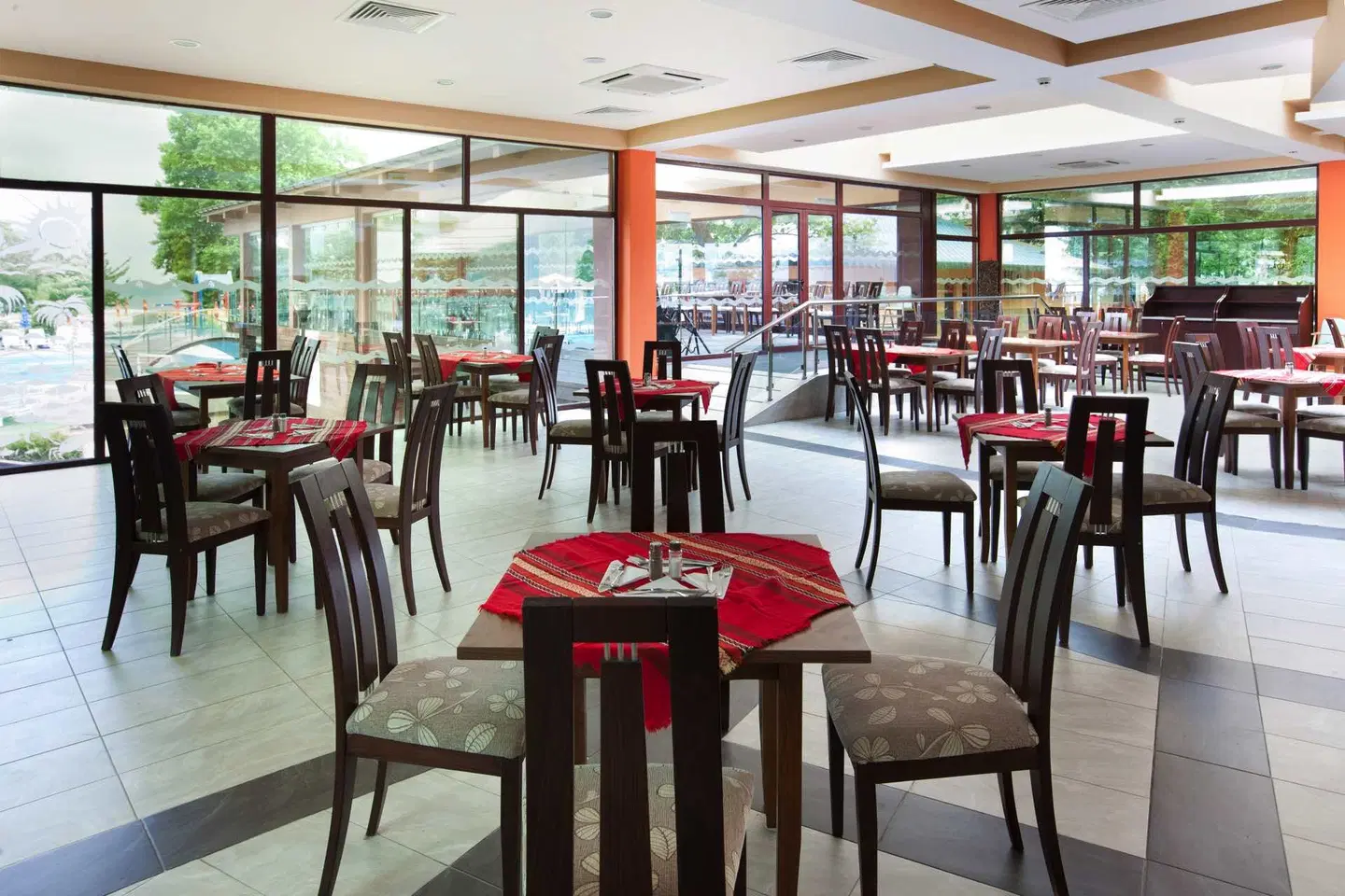 Arabella Beach Restaurant