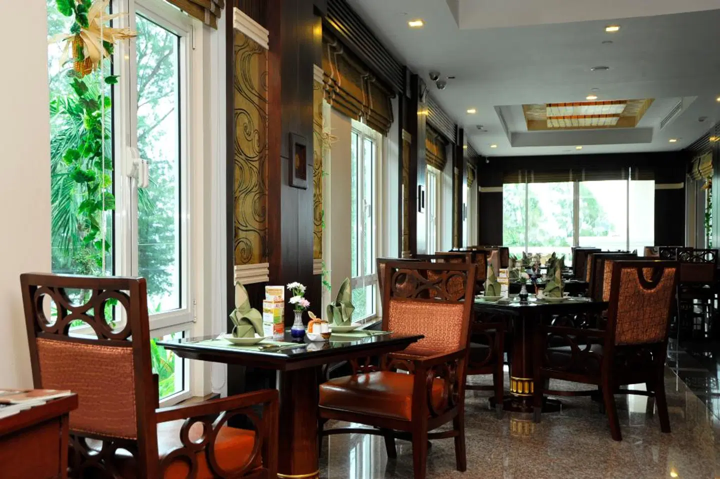 Grand Pacific Sovereign Resort & Spa Restaurant