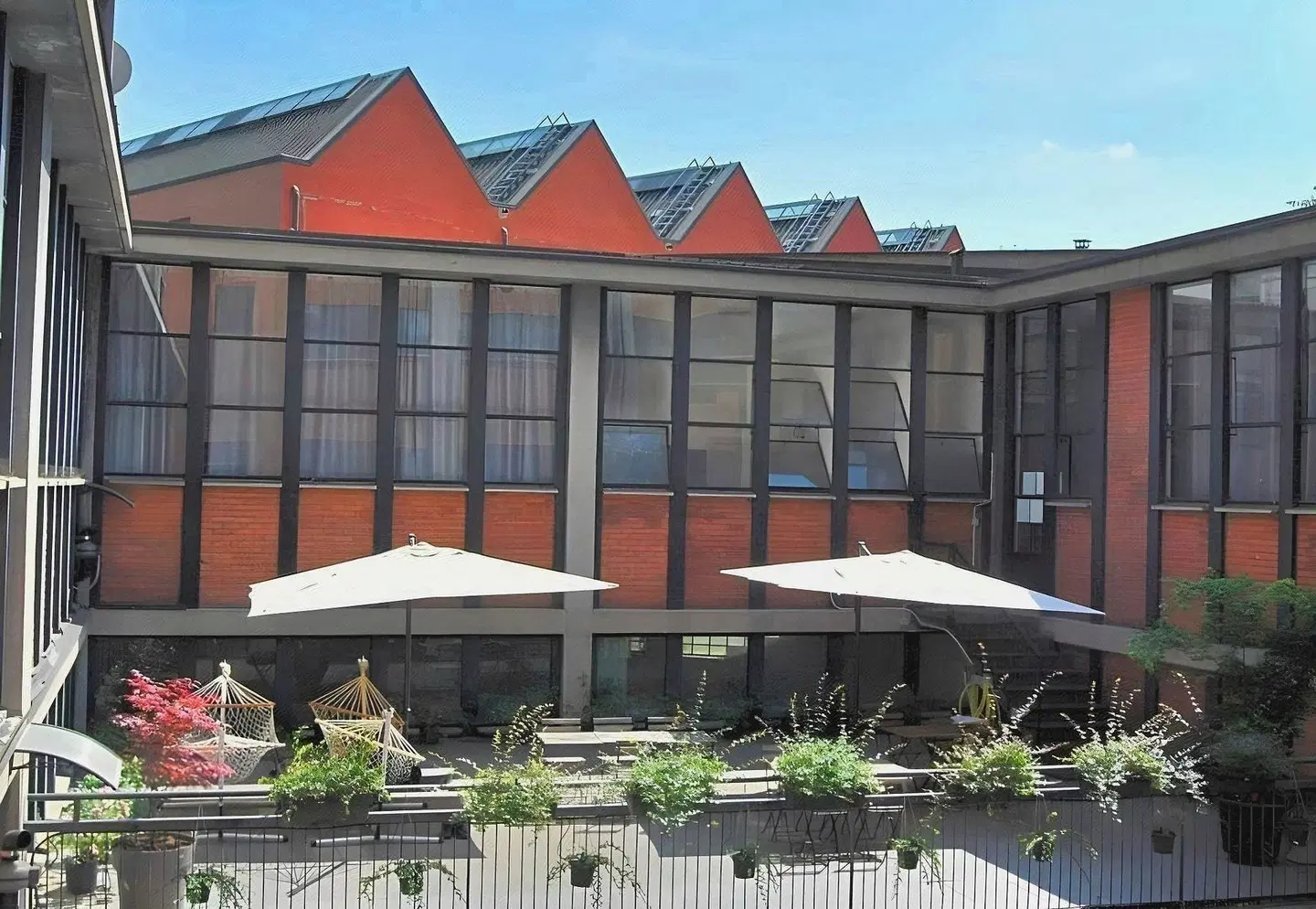 Mio Hostel Terrasse
