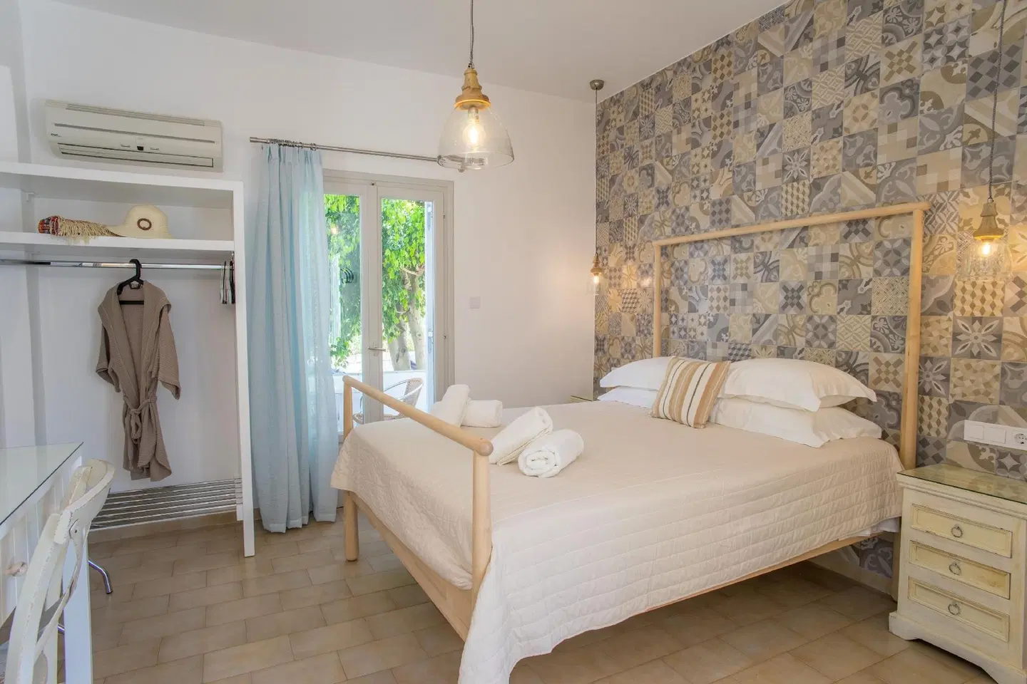 Cyclades Hotel ROOM_EXAMPLE