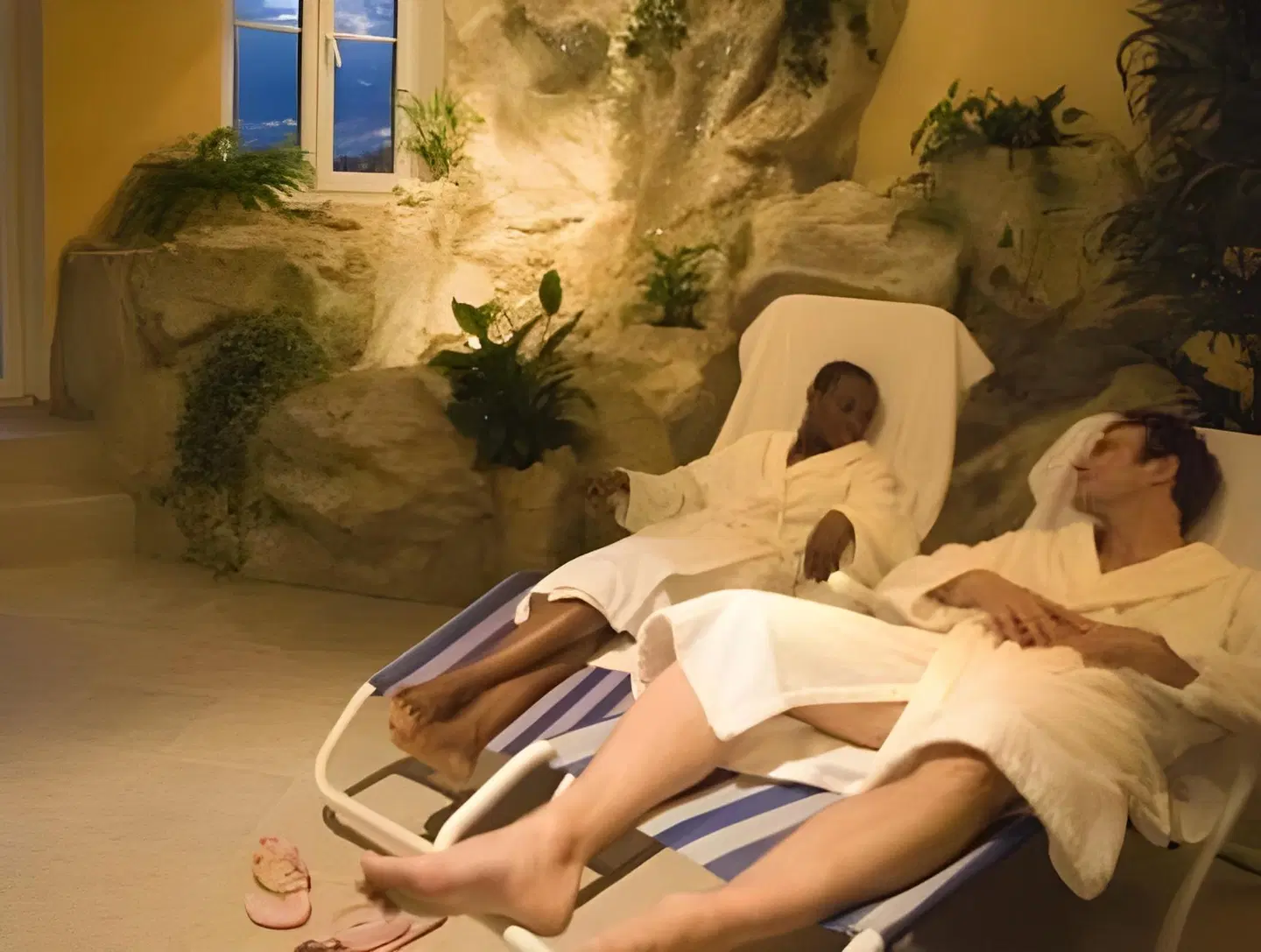 Oasis HEALTH_BEAUTY