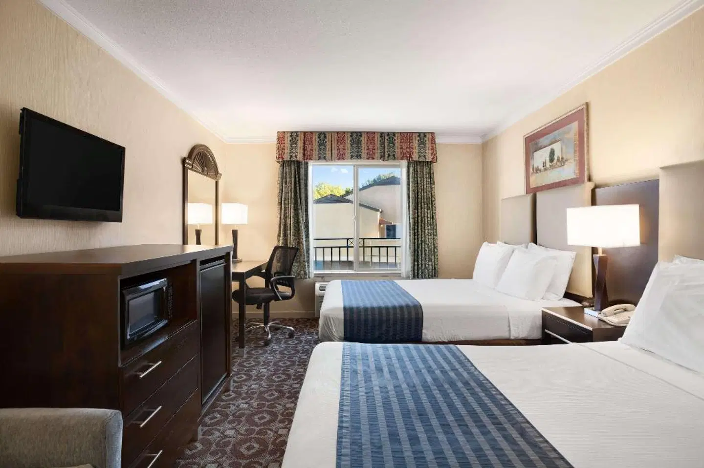 Days Inn Concord ROOM_EXAMPLE