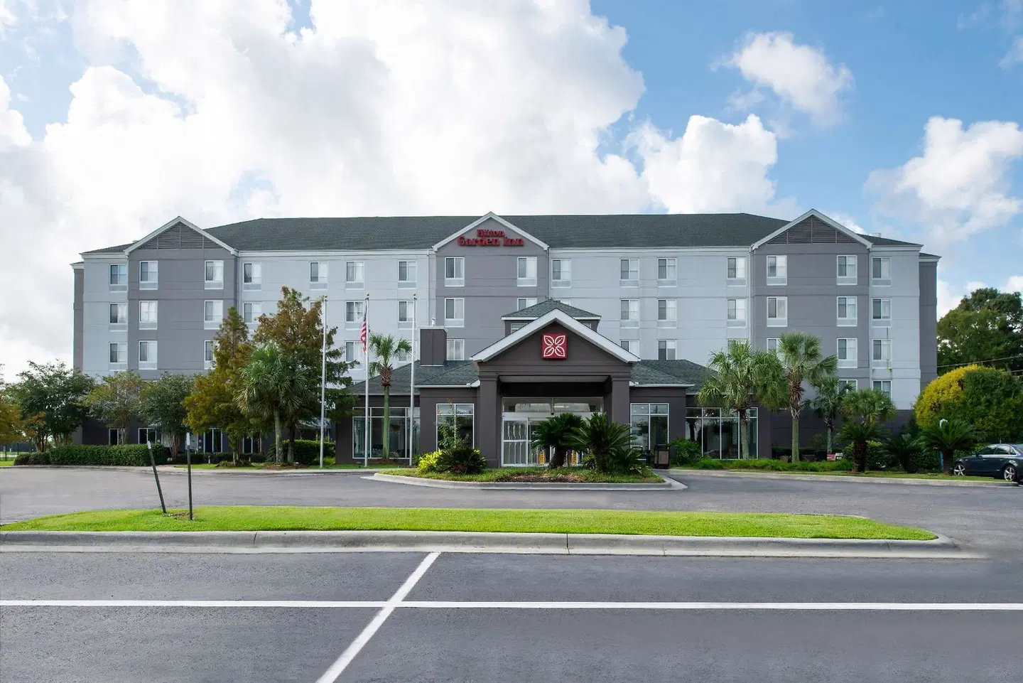 Hilton Garden Inn Baton Rouge Airport EXTERIOR