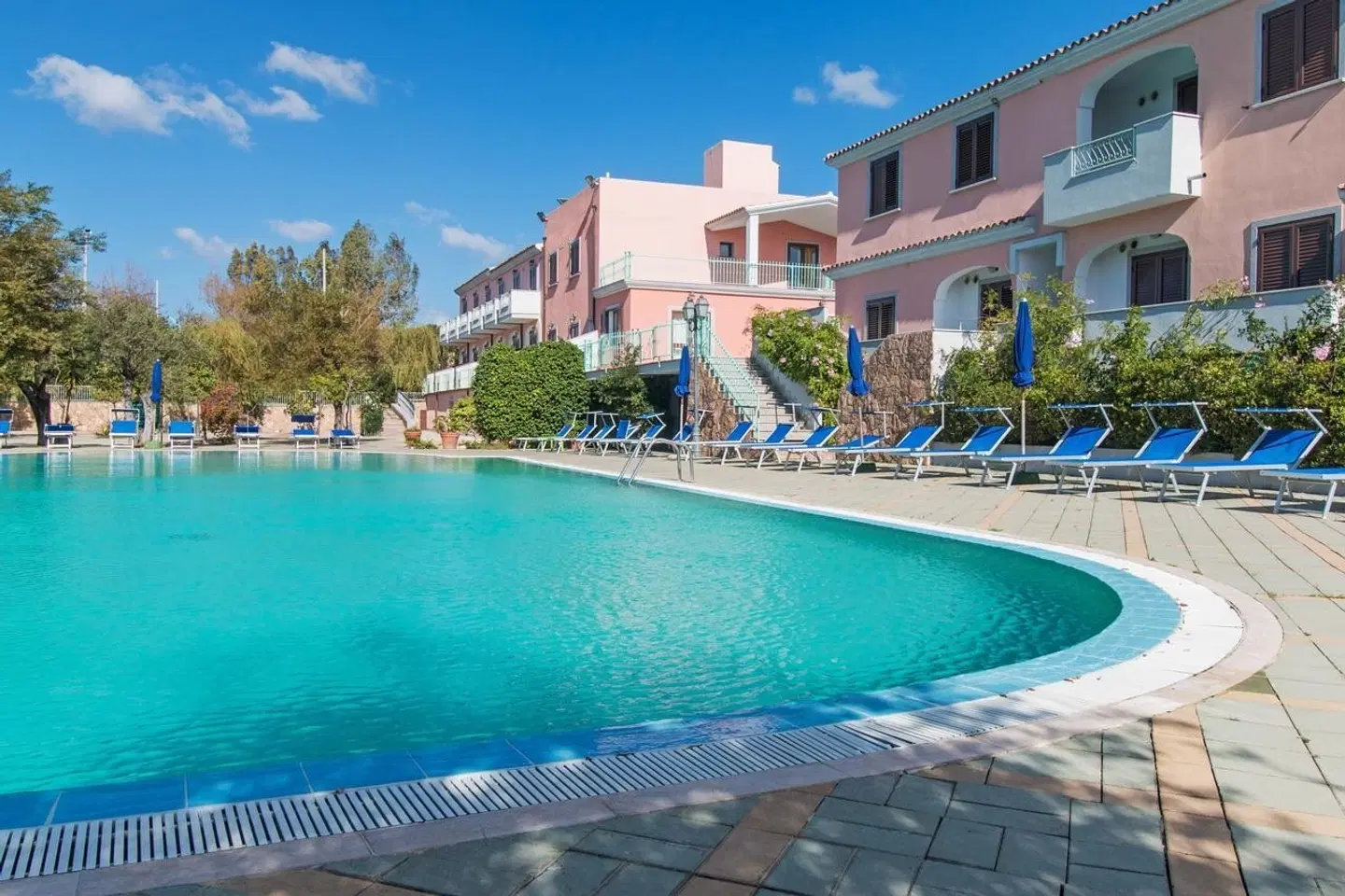 Albergo Residenziale Gli Ontani OUTDOOR_POOL