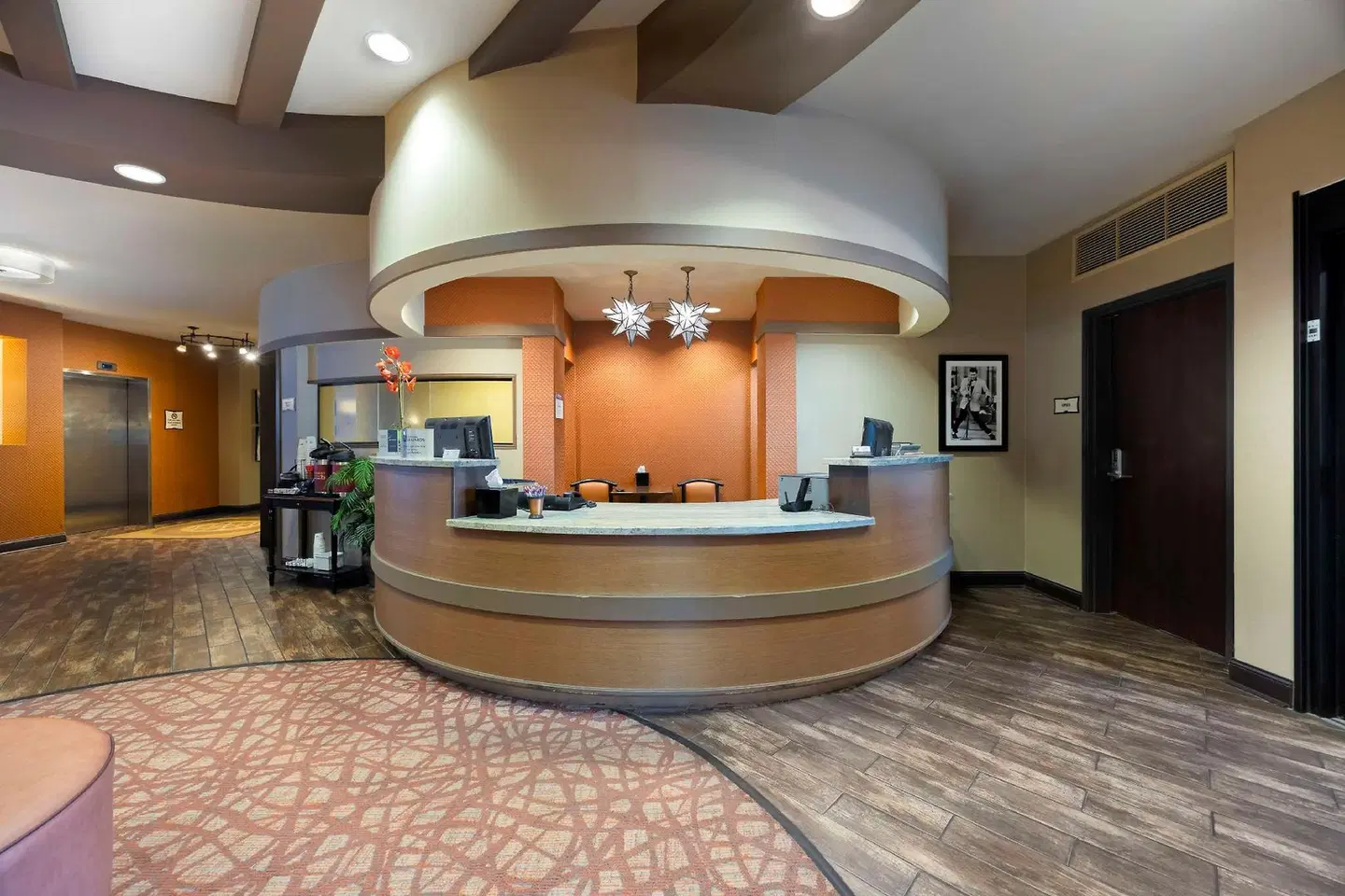 Best Western Plus Tupelo Inn & Suites Bar