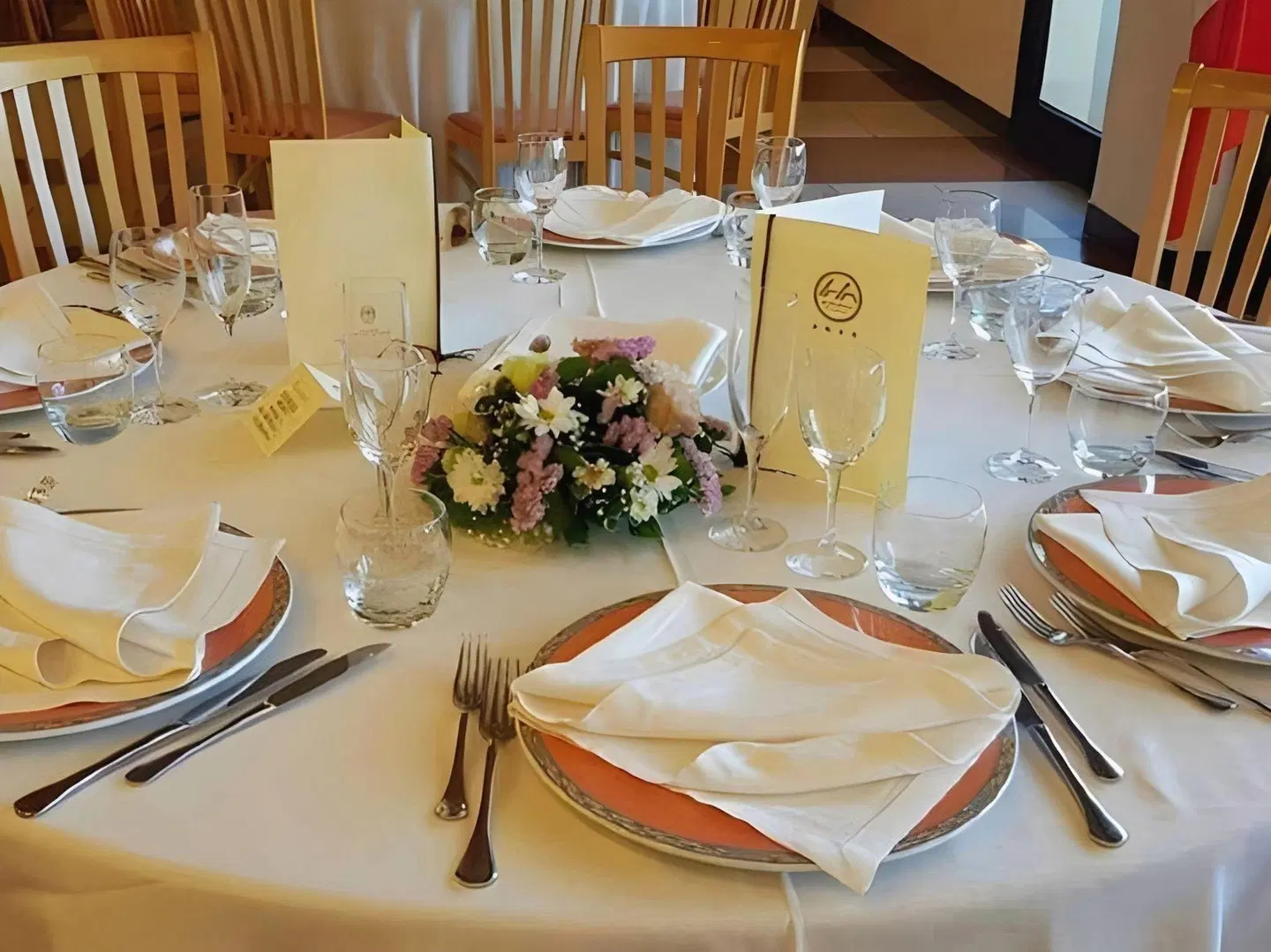 Astoria Restaurant