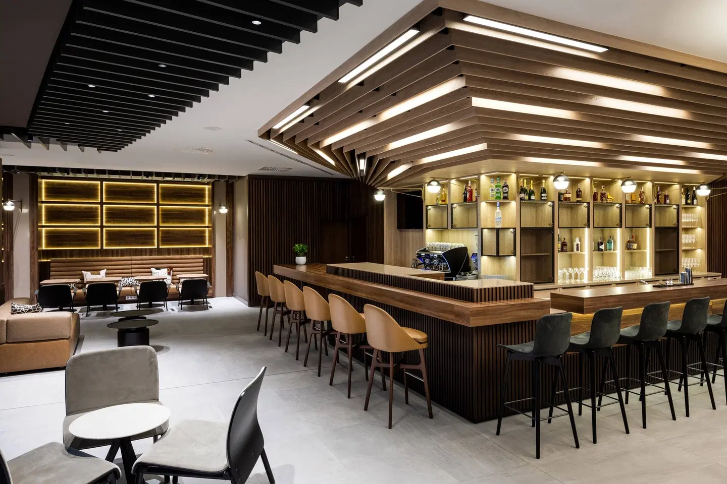 AC Hotel by Marriott Bratislava Old Town Bar