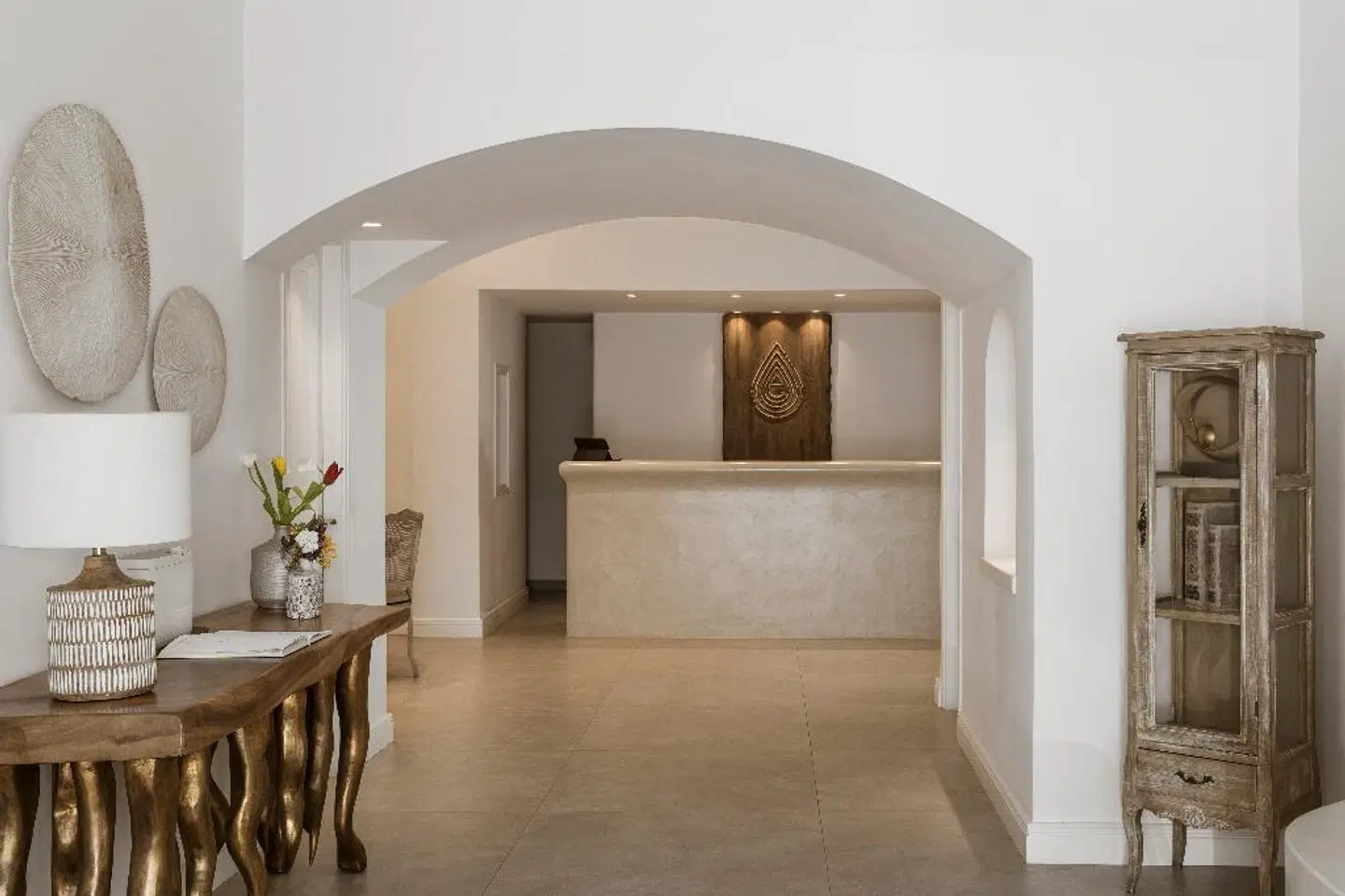 Aqua Luxury Suites Santorini Bar