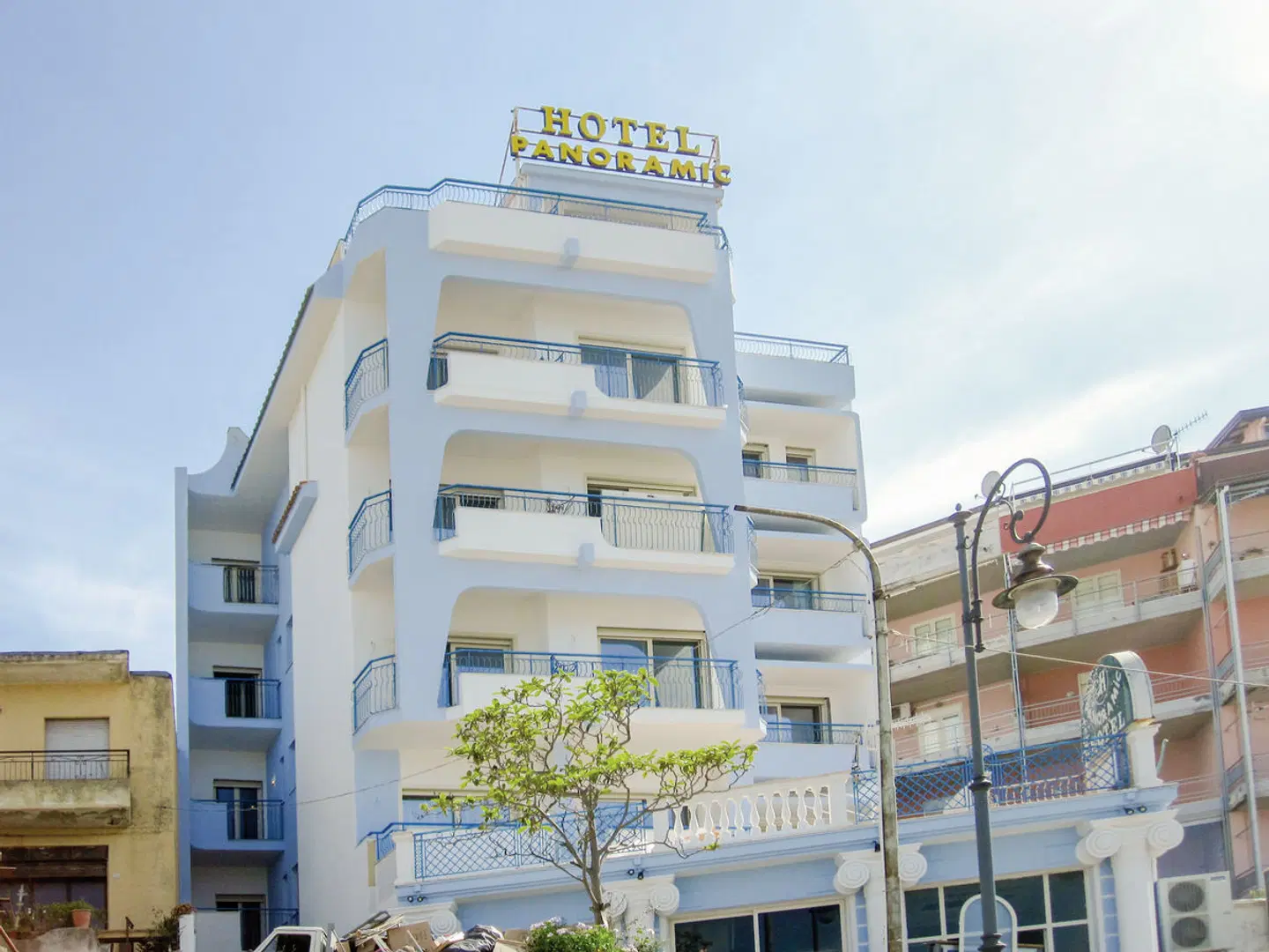Panoramic EXTERIOR