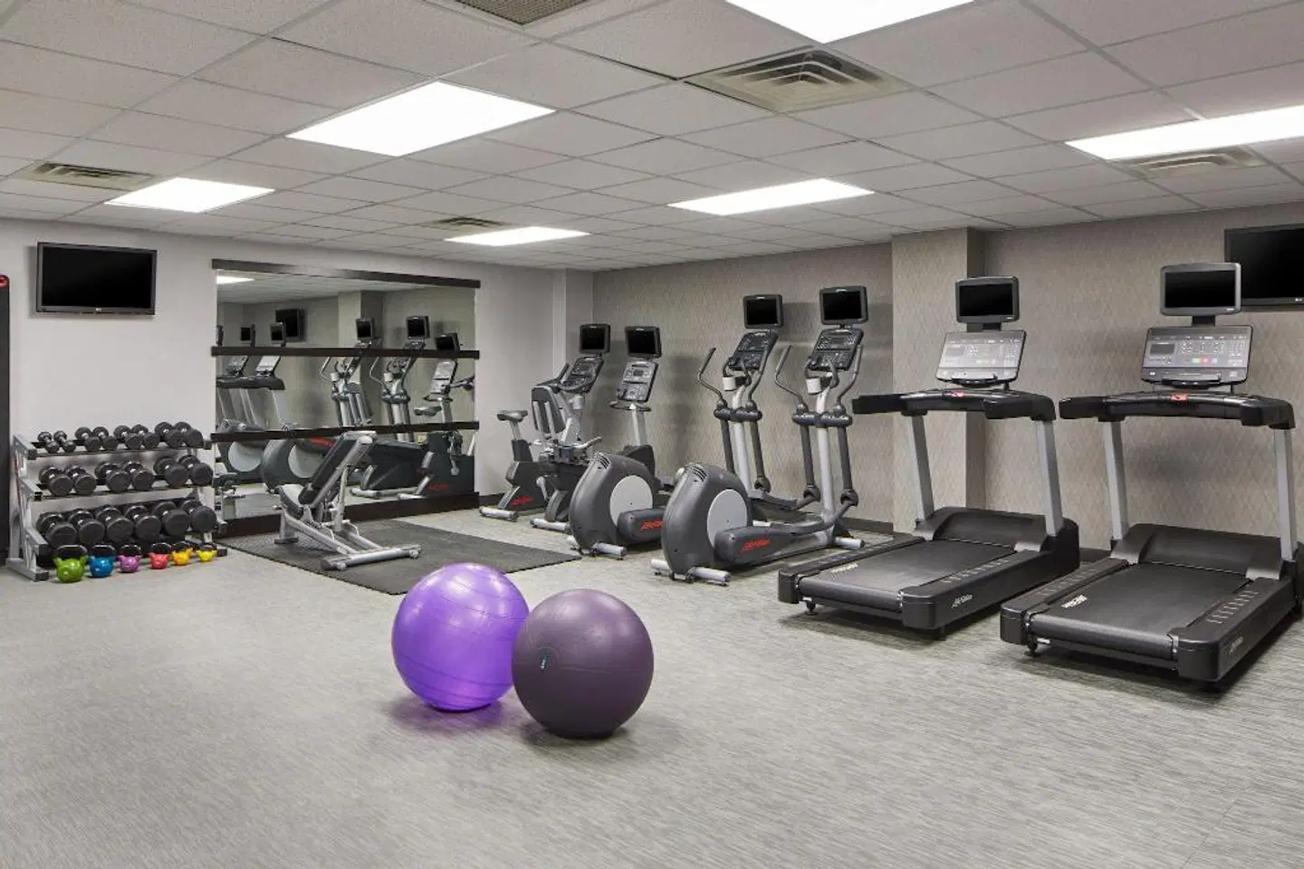 Courtyard by Marriott Nashville Downtown SPORTS_AND_LEISURE