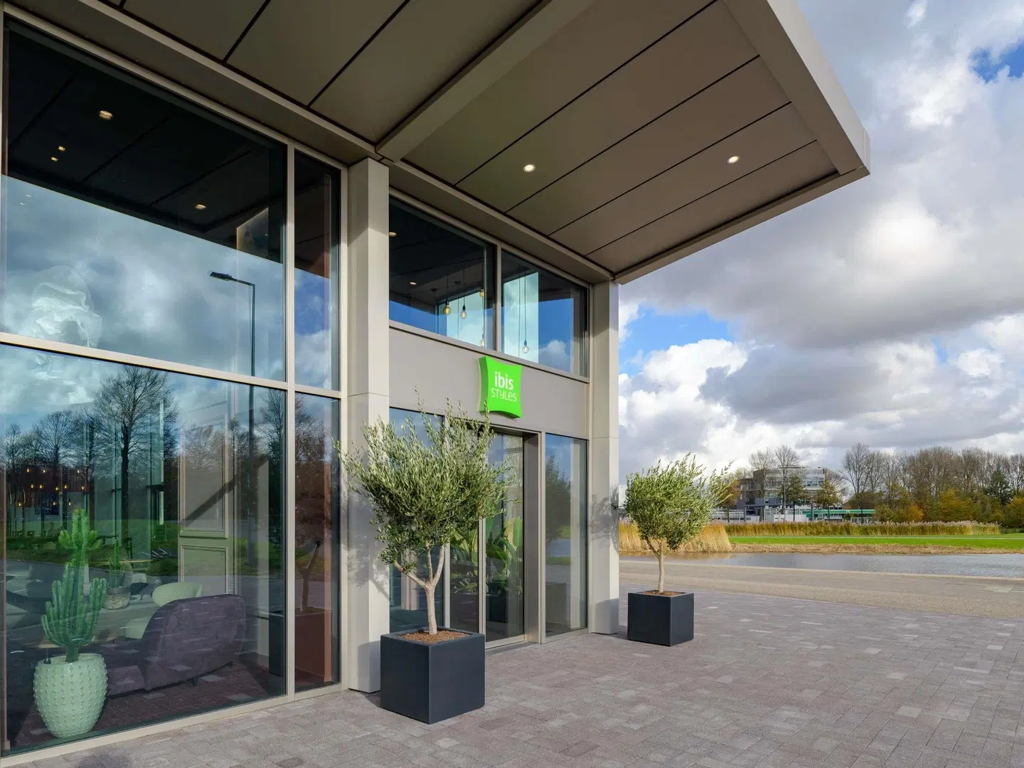 ibis Styles Rotterdam Ahoy EXTERIOR