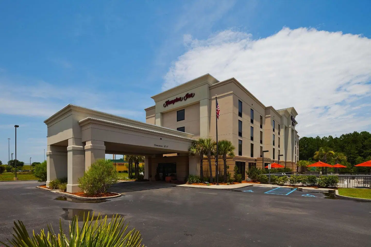 Hampton Inn Moss Point EXTERIOR