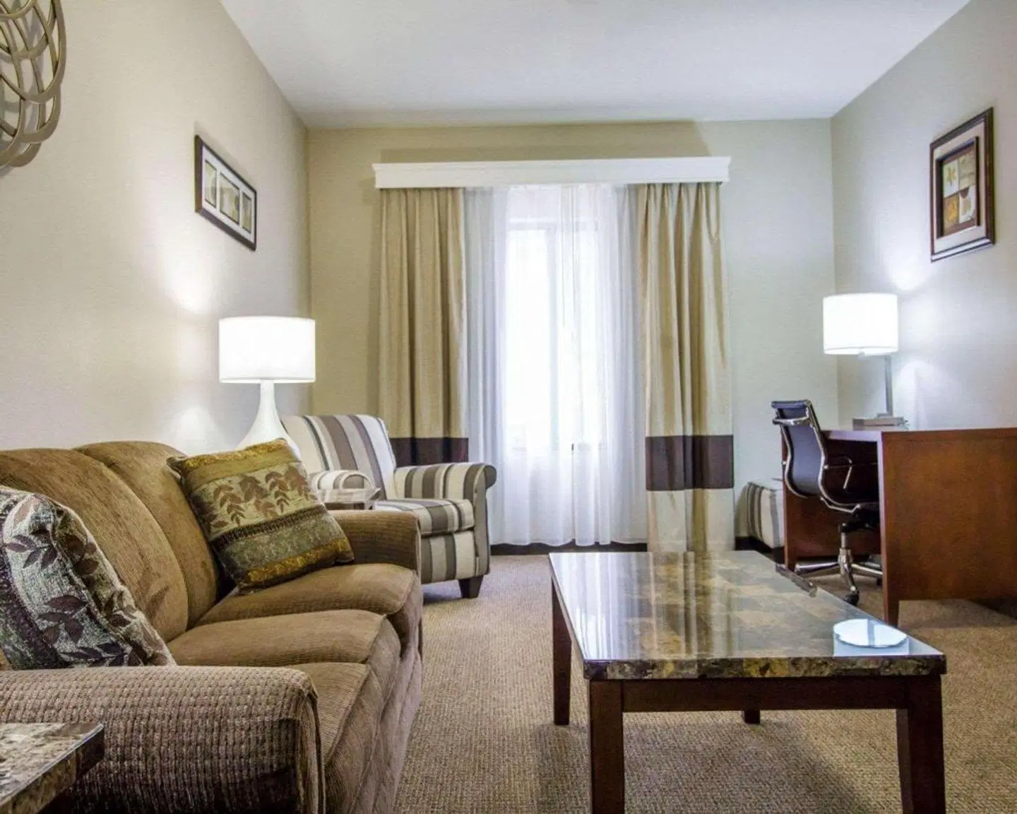 Comfort Inn & Suites Hotel in the Black Hills ROOM_EXAMPLE