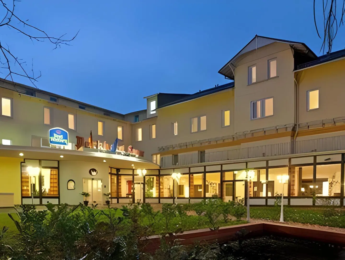 Parkhotel Krone EXTERIOR