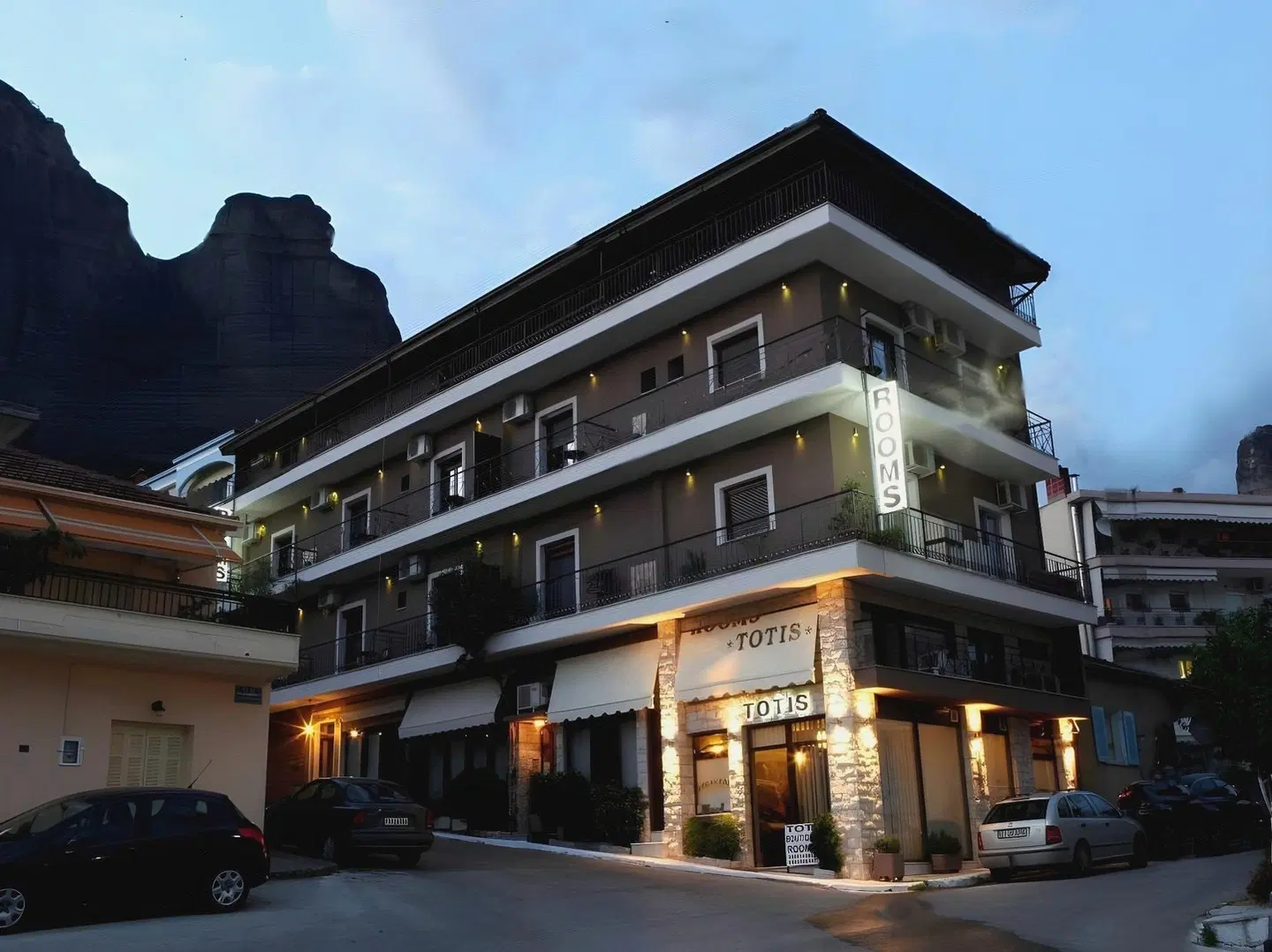 Toti Boutique Rooms EXTERIOR