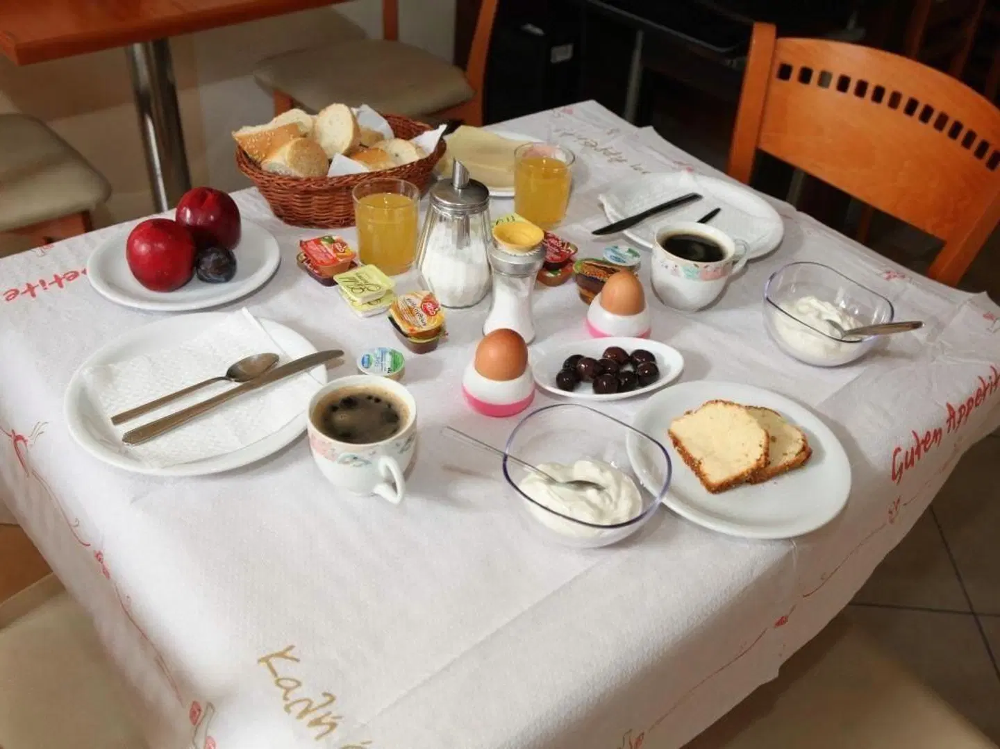 Toti Boutique Rooms Restaurant