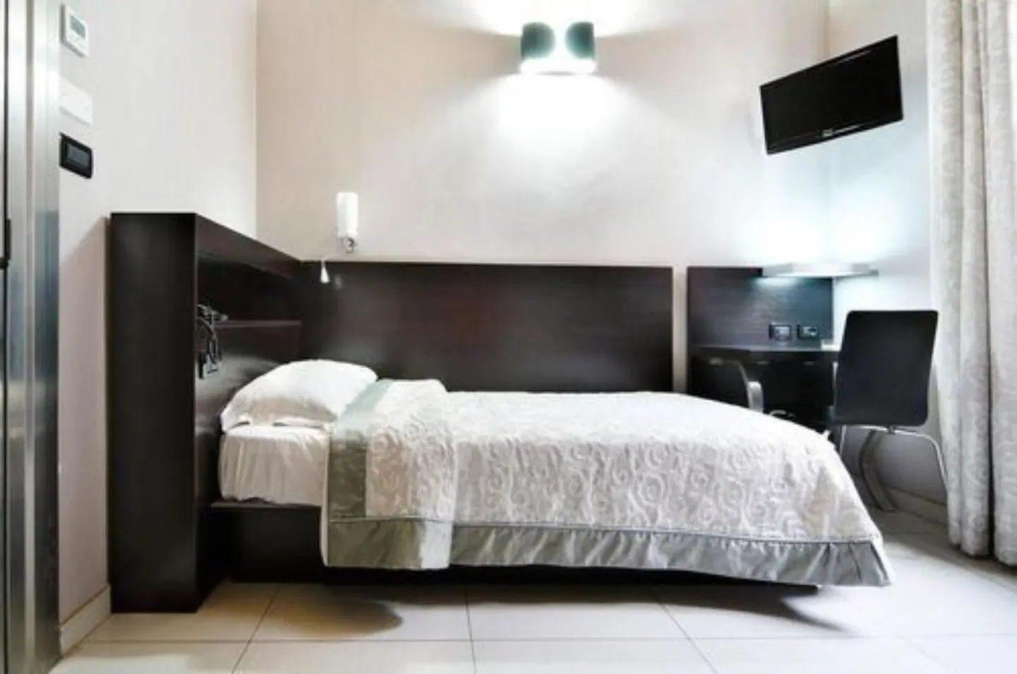 Bolzano ROOM_EXAMPLE