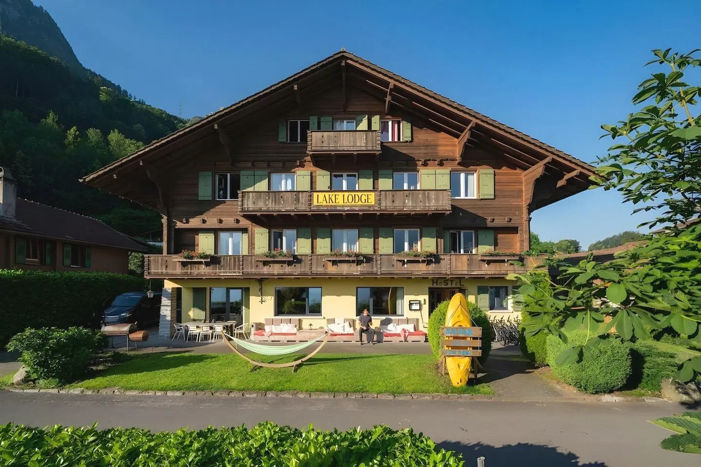 Lake Lodge Hostel EXTERIOR