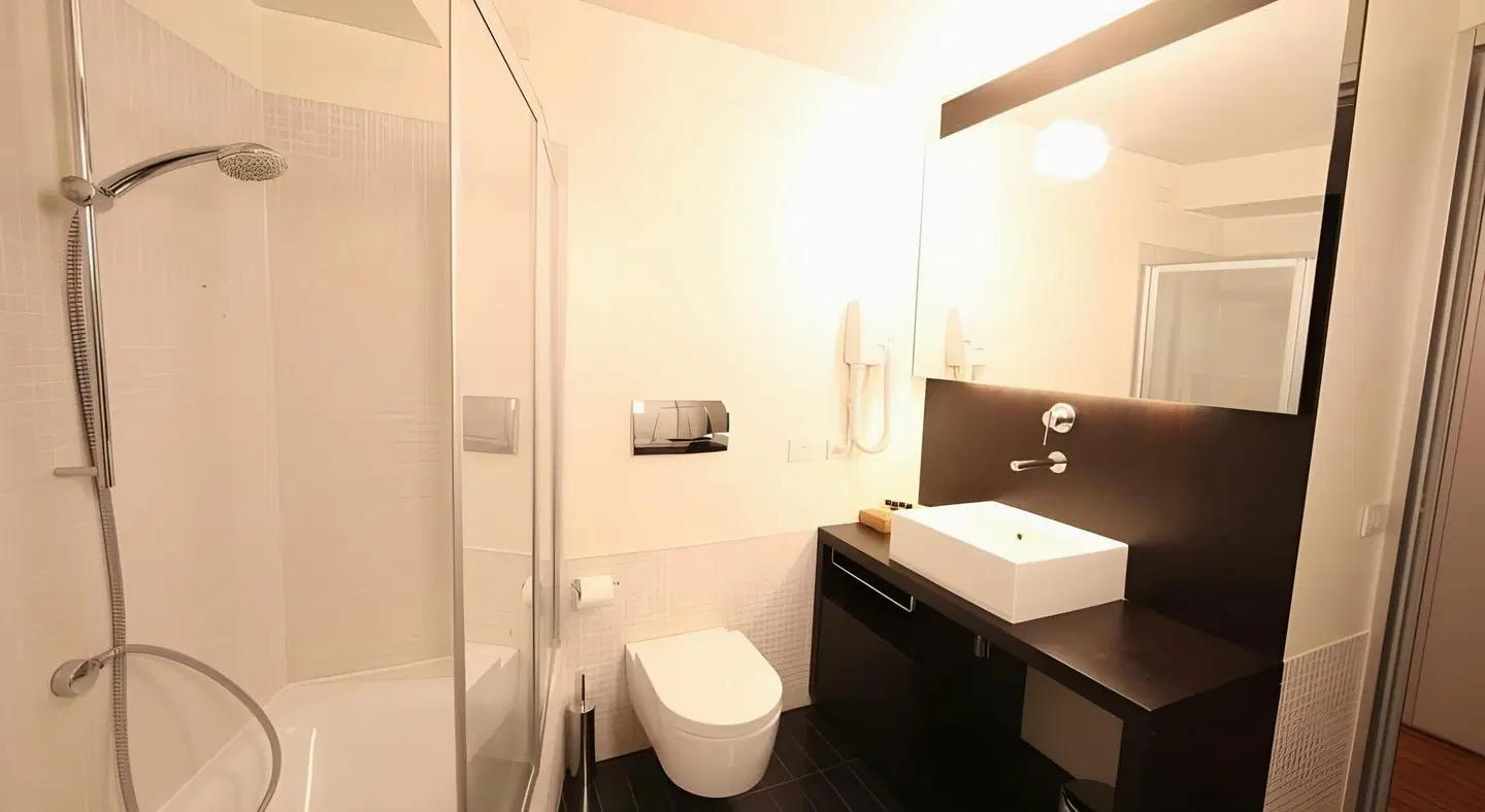BB Hotels Aparthotel Desuite Badezimmer