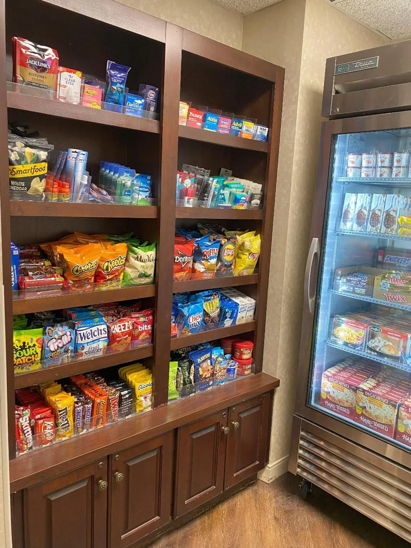 Hotel Indigo Detroit North - Troy by IHG Bar