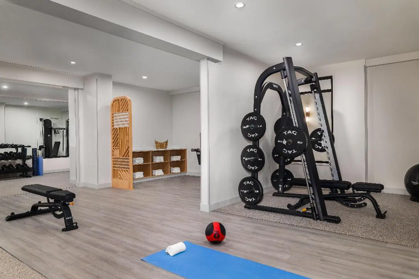 Hotel Indigo Detroit North - Troy by IHG SPORTS_AND_LEISURE