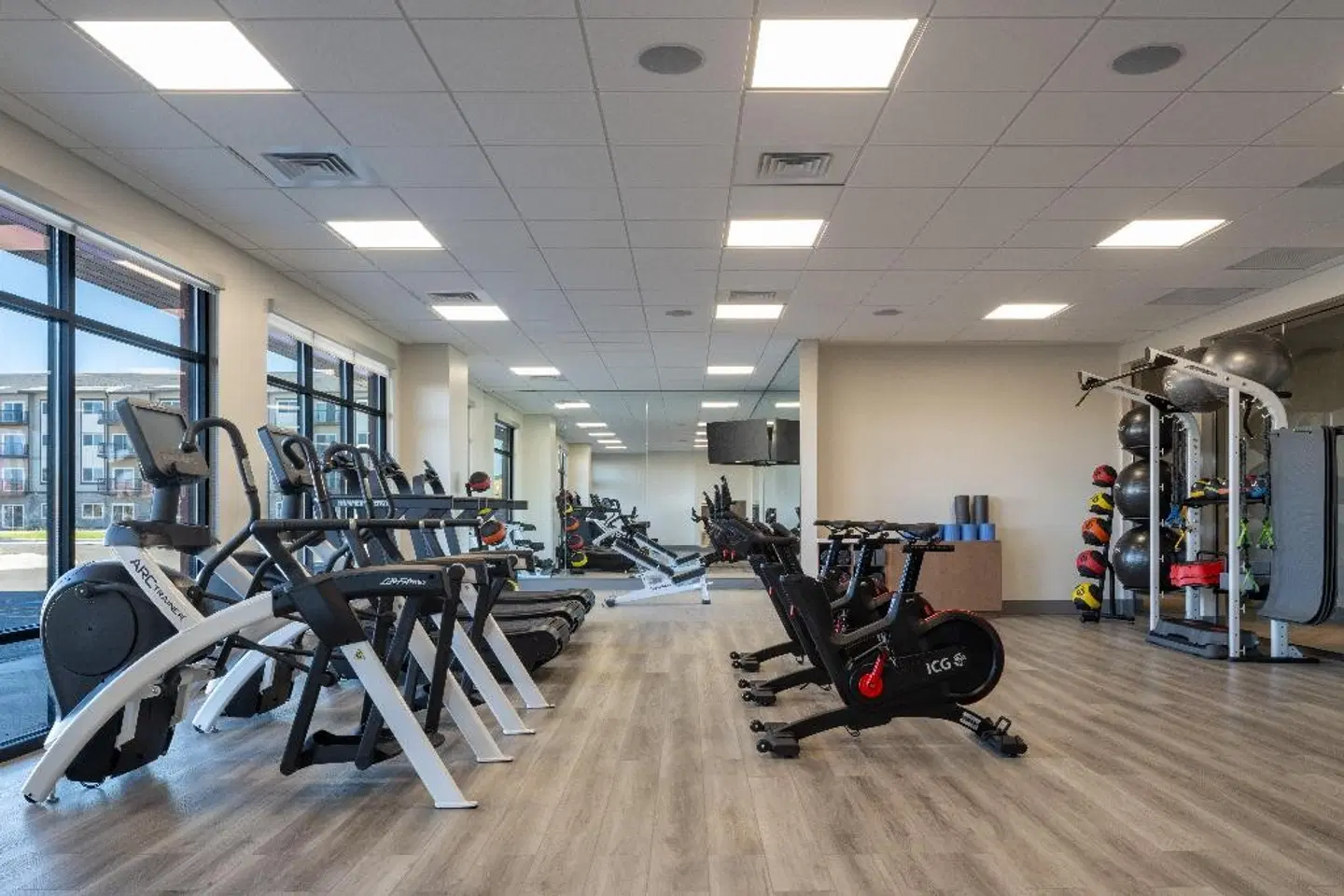 Hotel Indigo Detroit North - Troy by IHG SPORTS_AND_LEISURE
