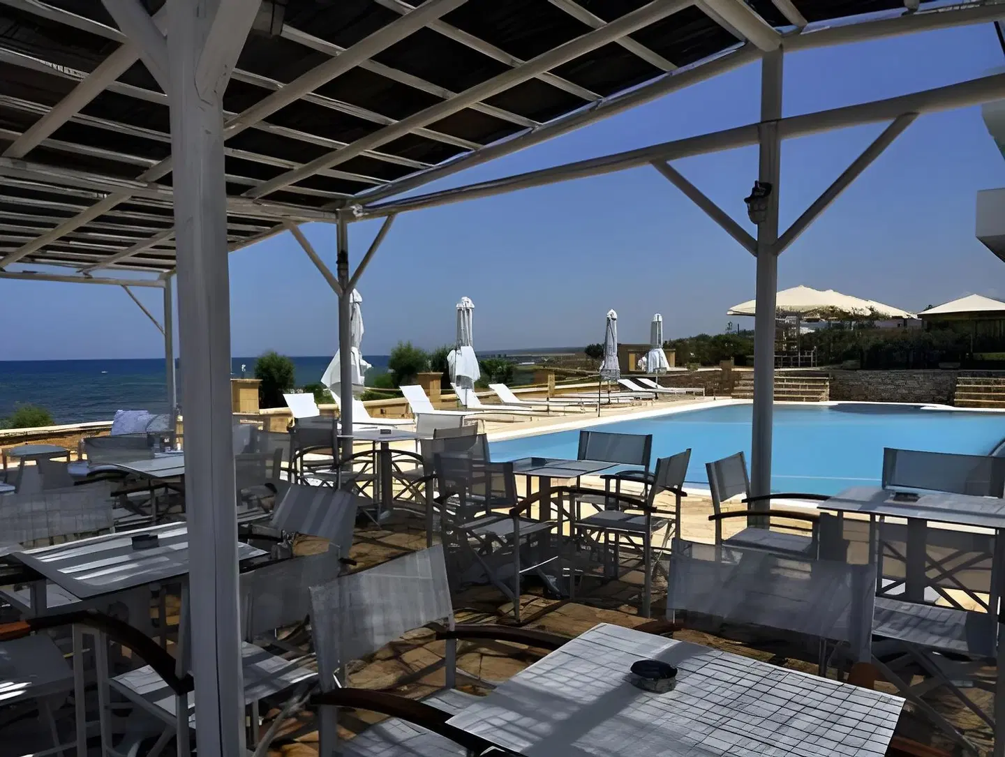 Hotel Artina & Artina Nuovo Apartments Terrasse