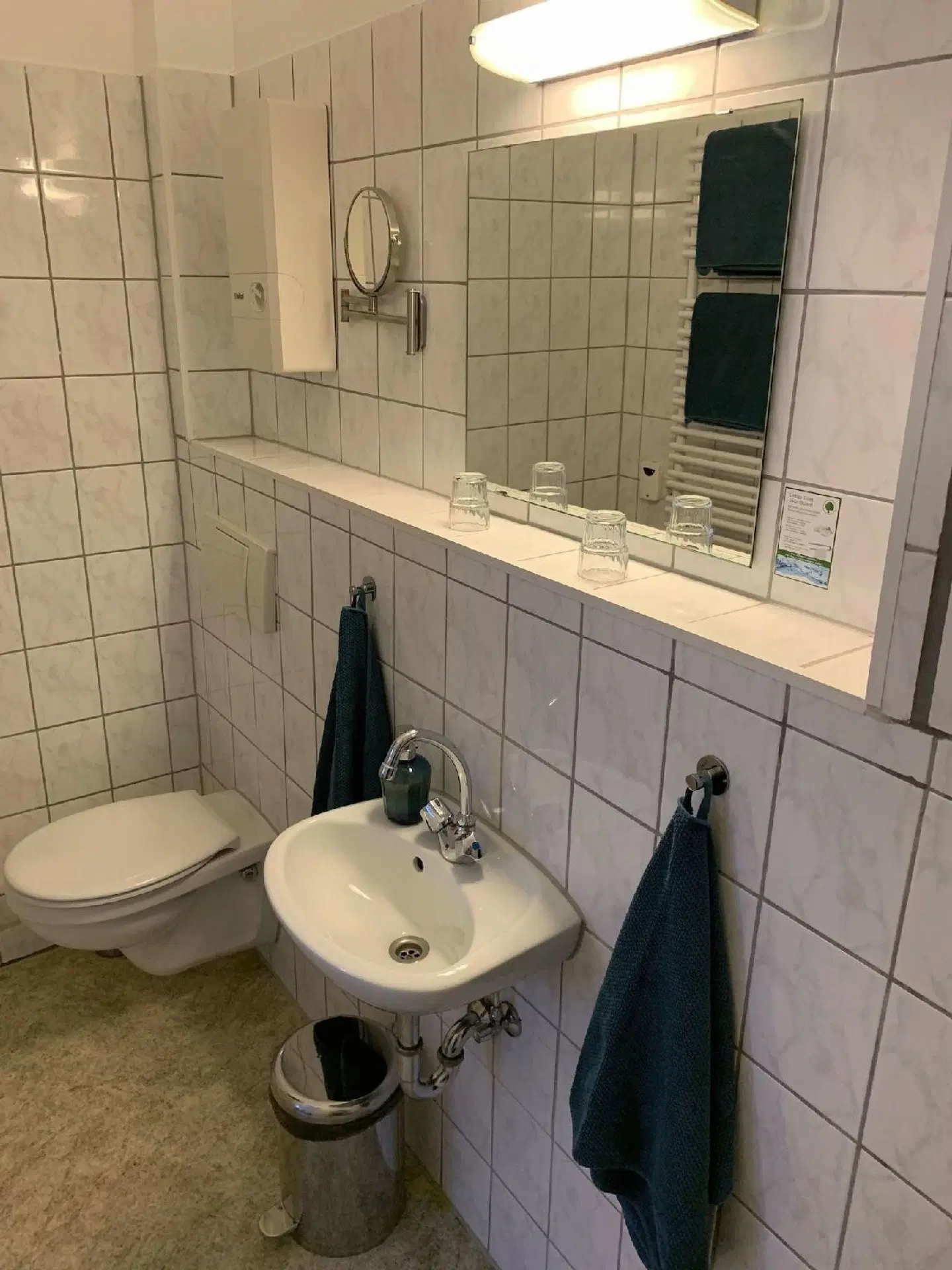 Zum armen Mann Badezimmer
