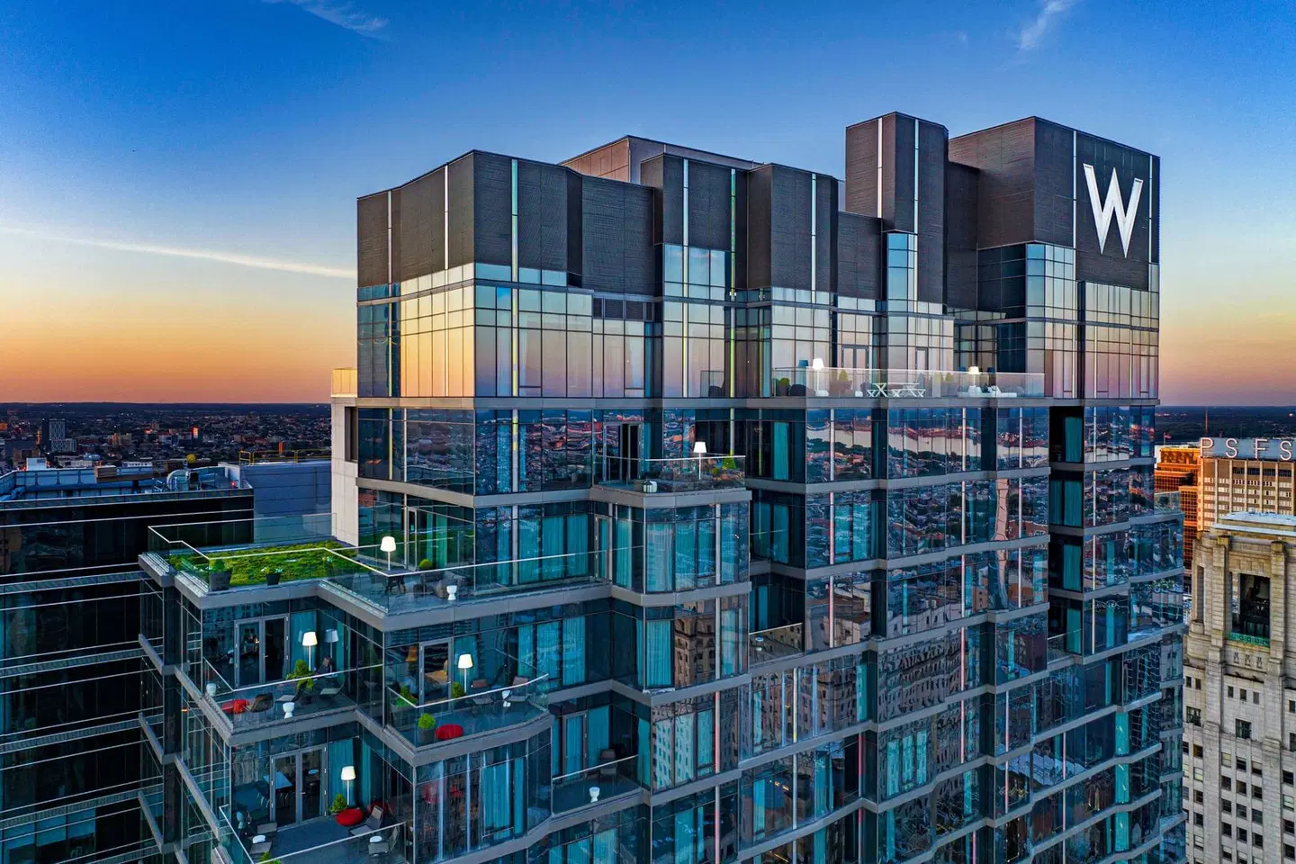 W Philadelphia EXTERIOR