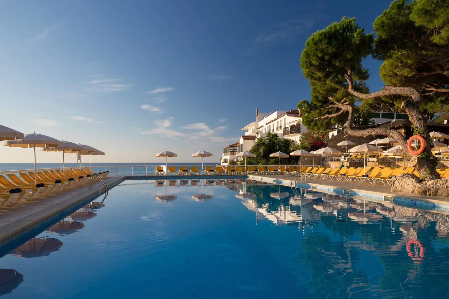 H Top Caleta Palace OUTDOOR_POOL