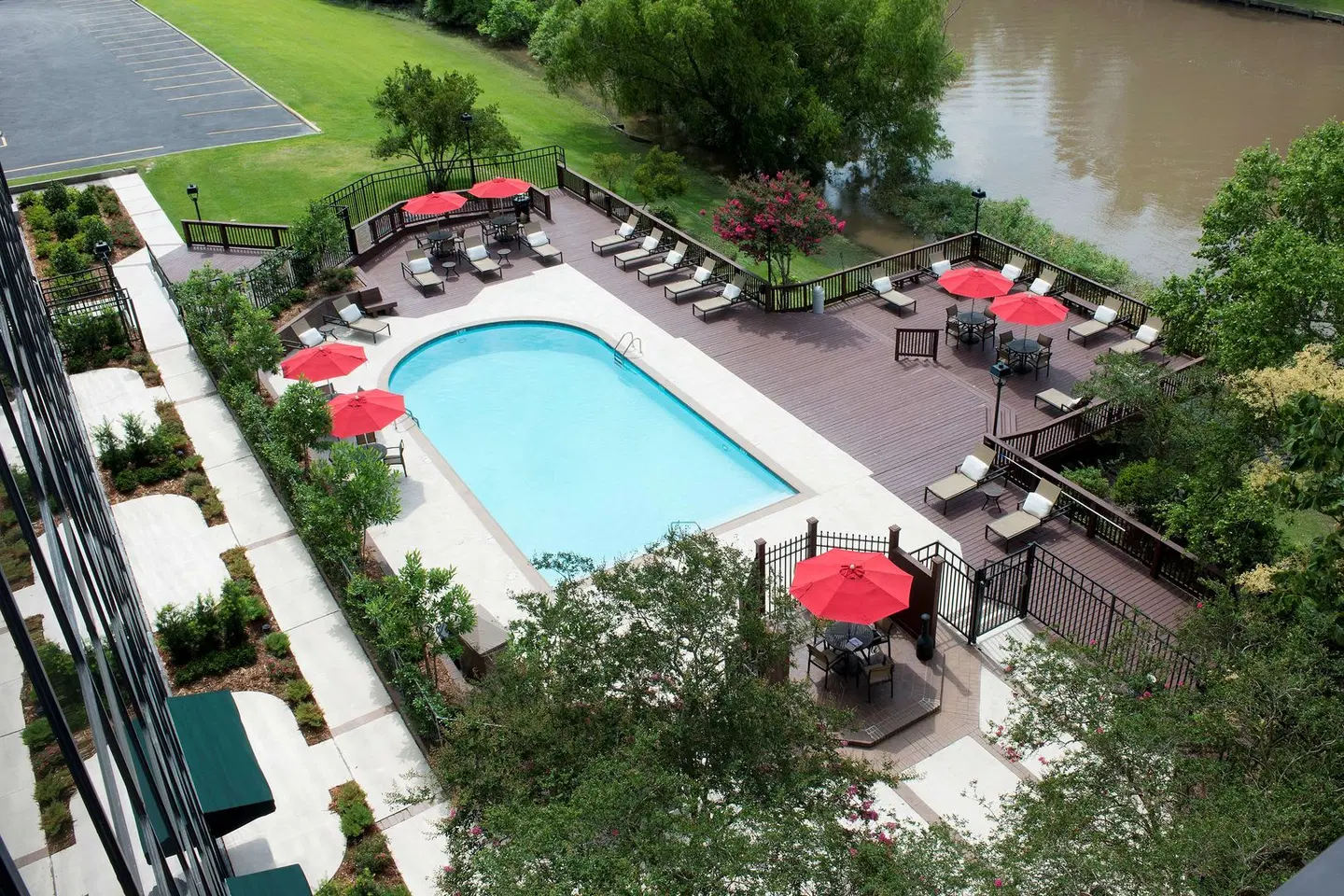 DoubleTree by Hilton Hotel Lafayette OUTDOOR_POOL