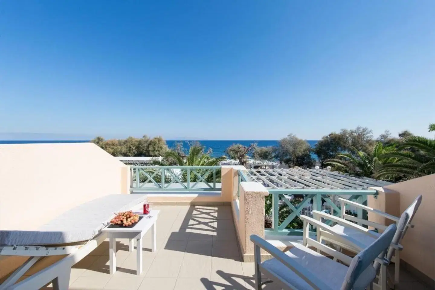 Seaside by Manos Terrasse