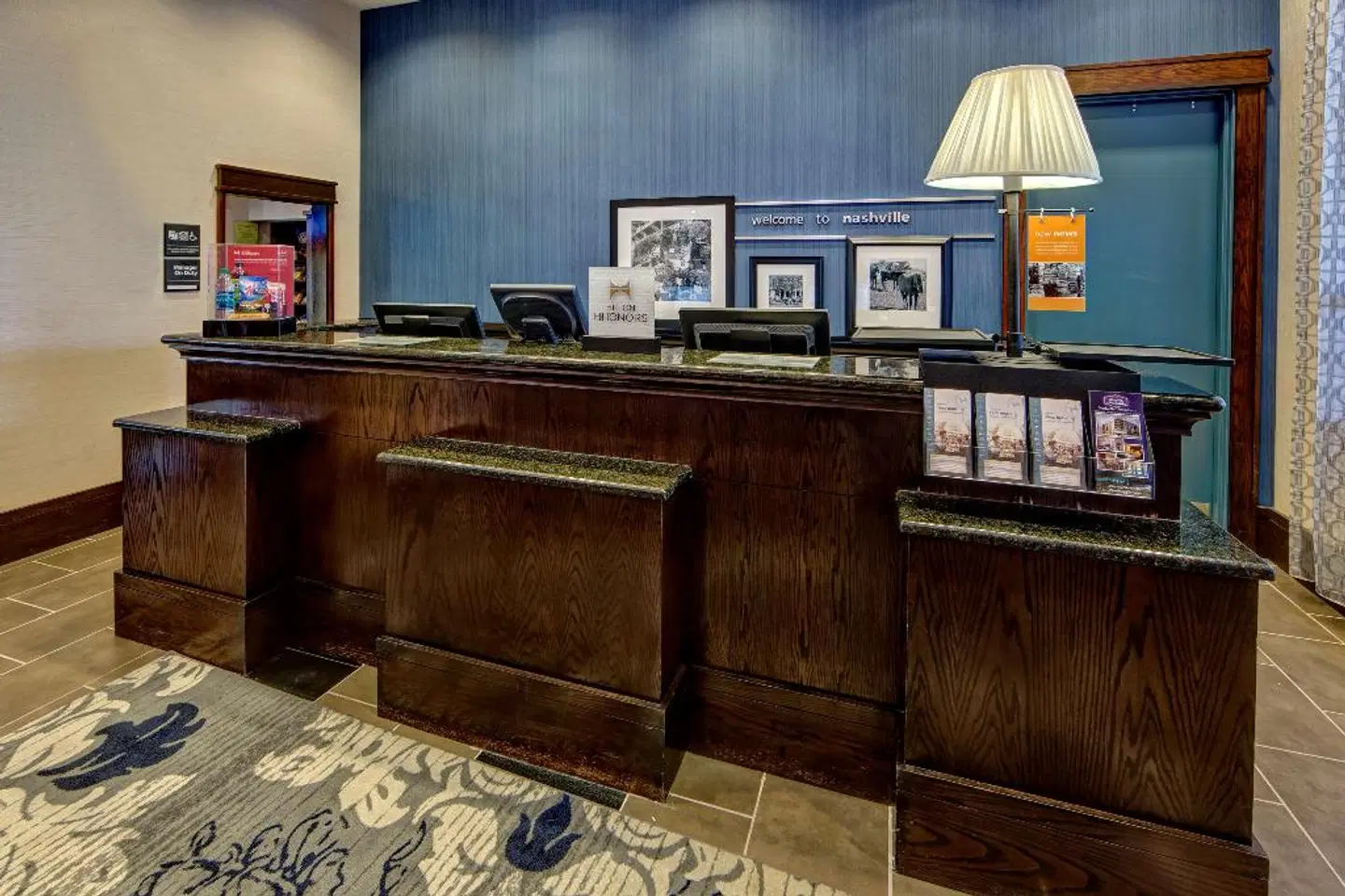 Hampton Inn & Suites Nashville-Downtown LOUNGE_LOBBY