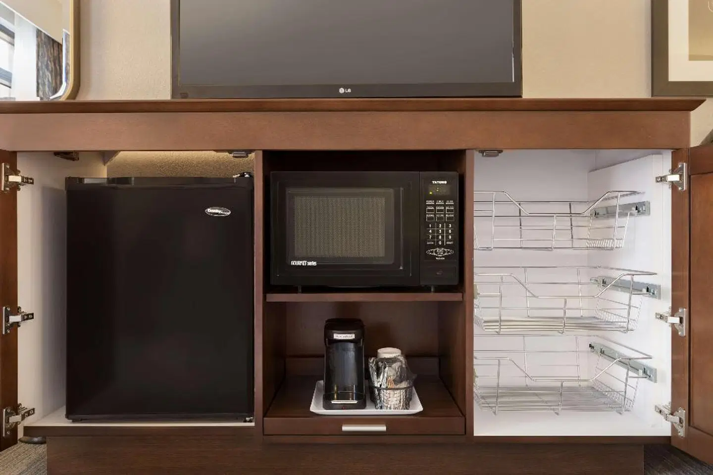 Hampton Inn & Suites Nashville-Downtown ROOM_EXAMPLE