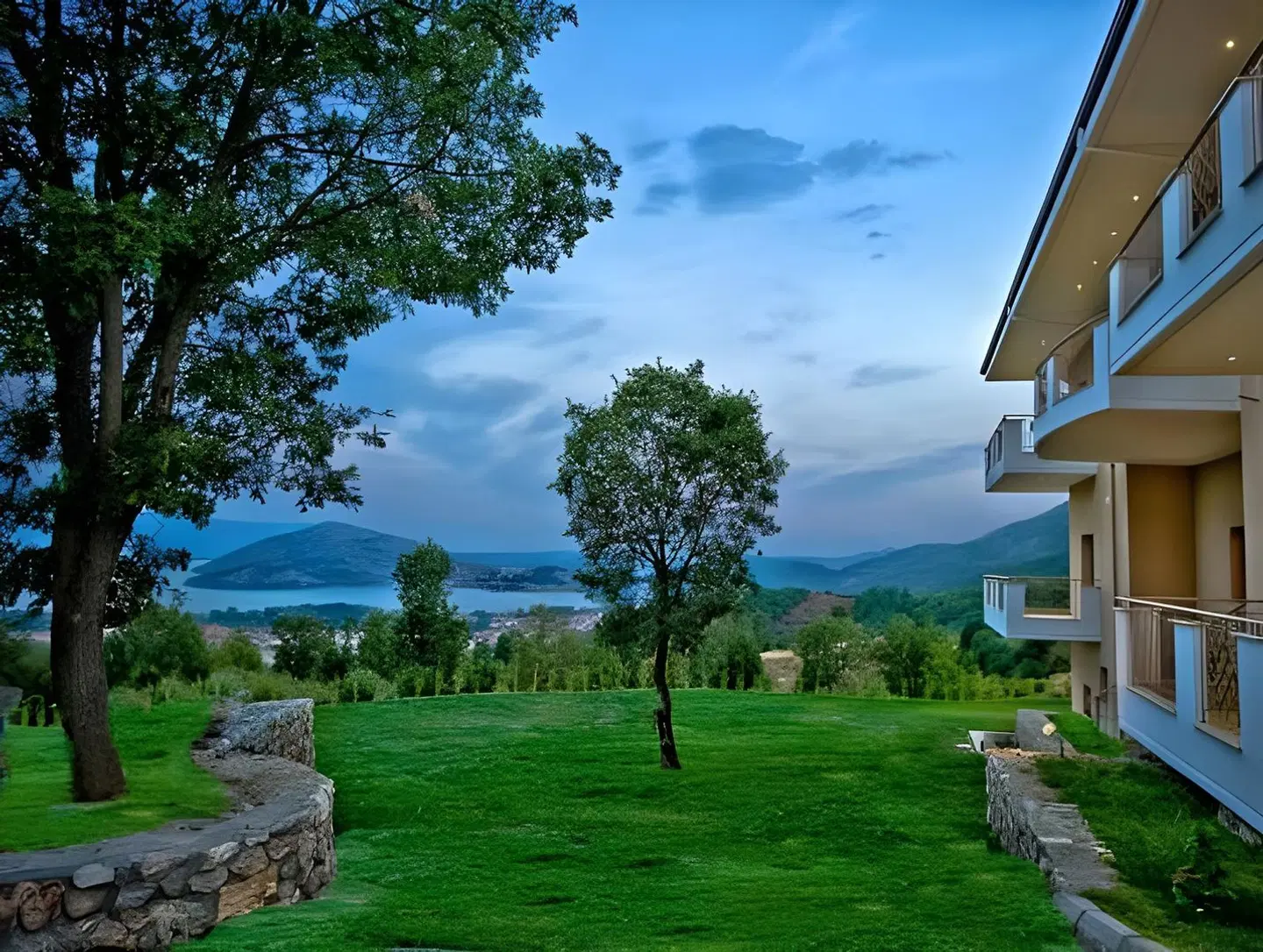 Enastron View Hotel Garten