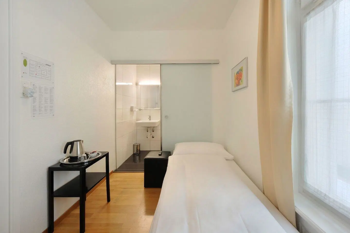 National ROOM_EXAMPLE