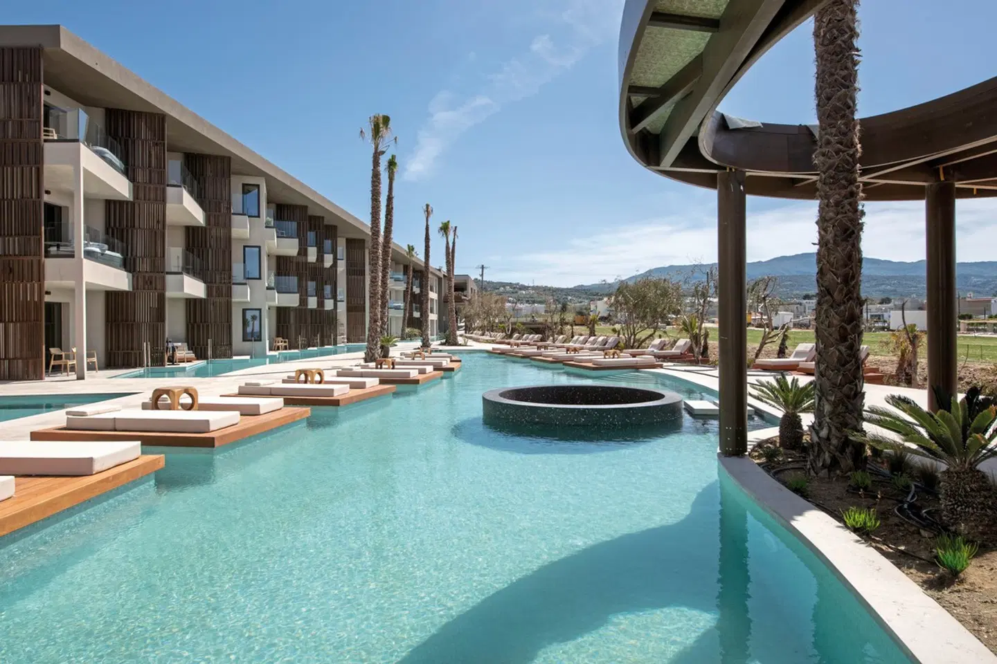 Nalu Resort & Spa OUTDOOR_POOL