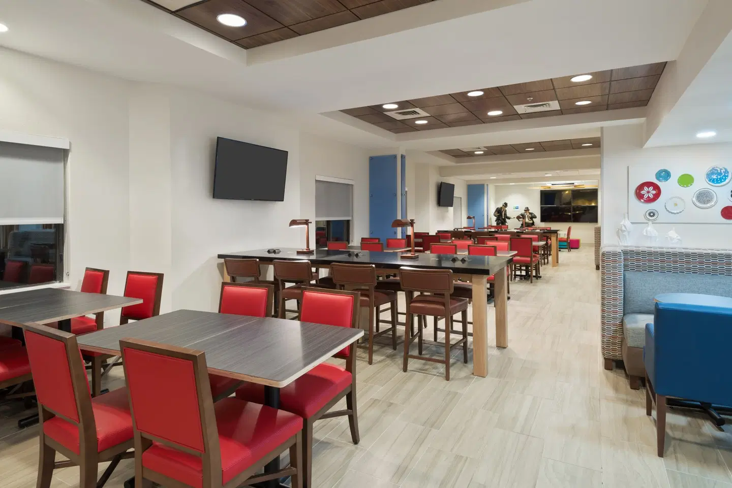 Holiday Inn Express-Nearest Universal Orlando by IHG Bar