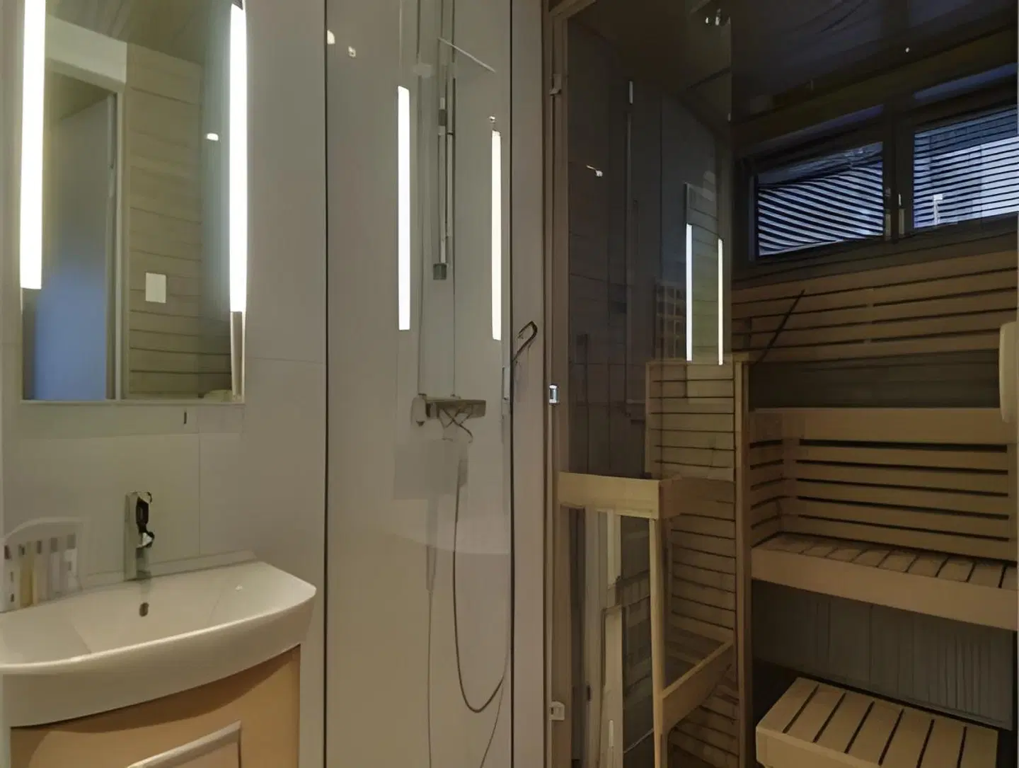 Levi Suites Unna Mànnu Badezimmer