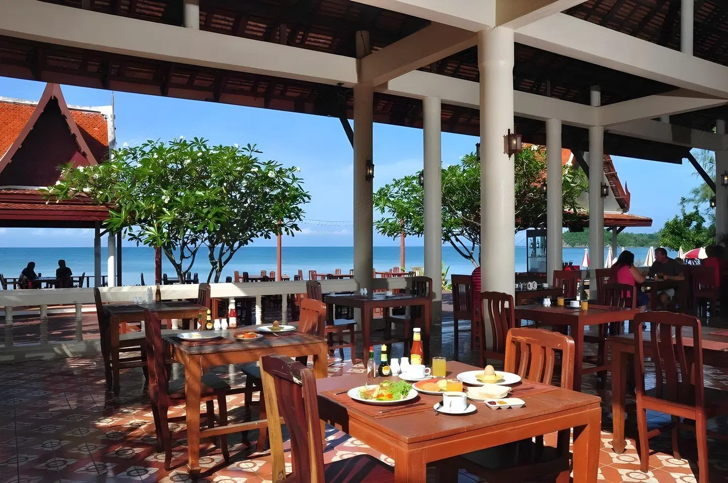 Royal Lanta Resort & Spa Restaurant