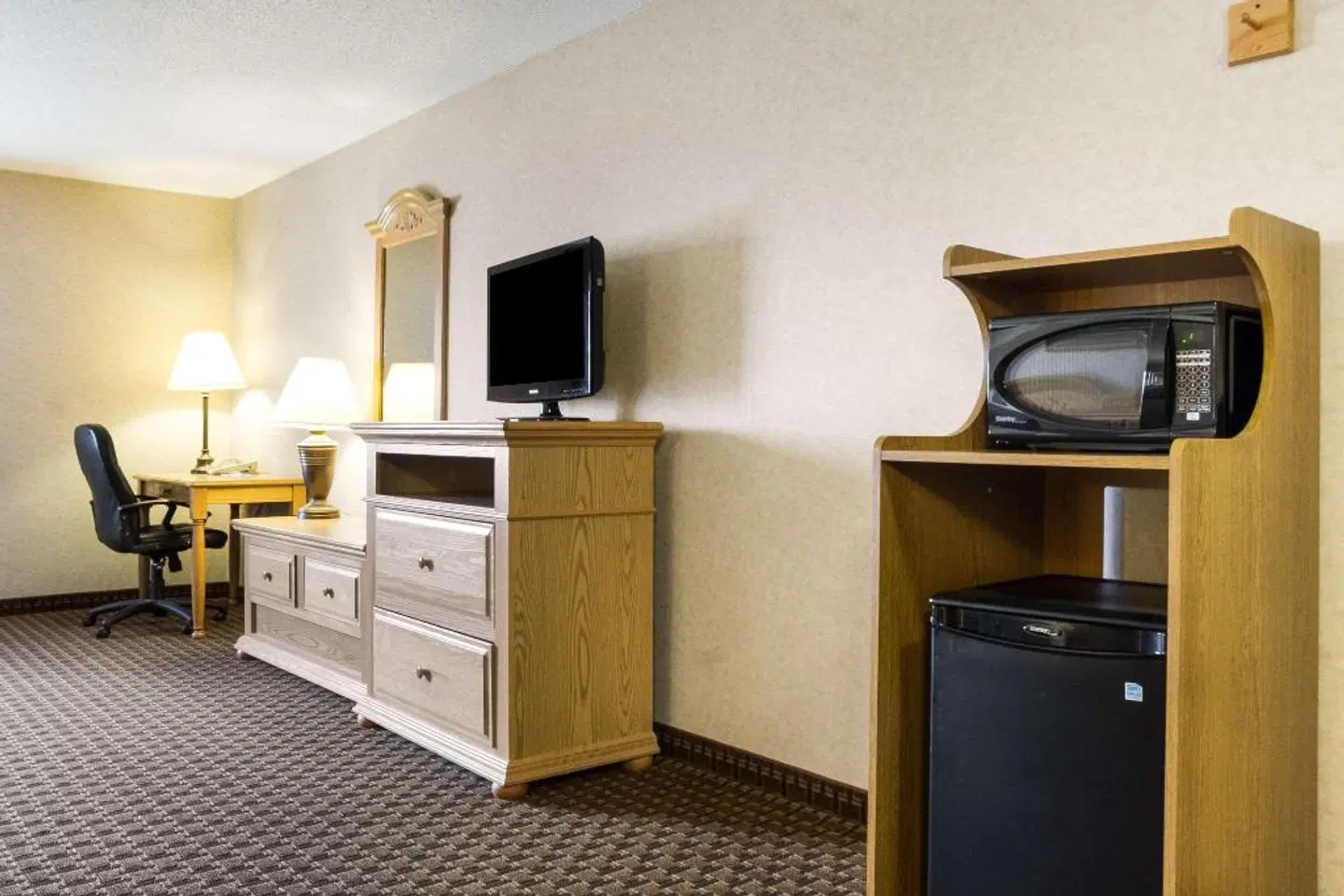 Comfort Inn & Suites - Custer ROOM_EXAMPLE