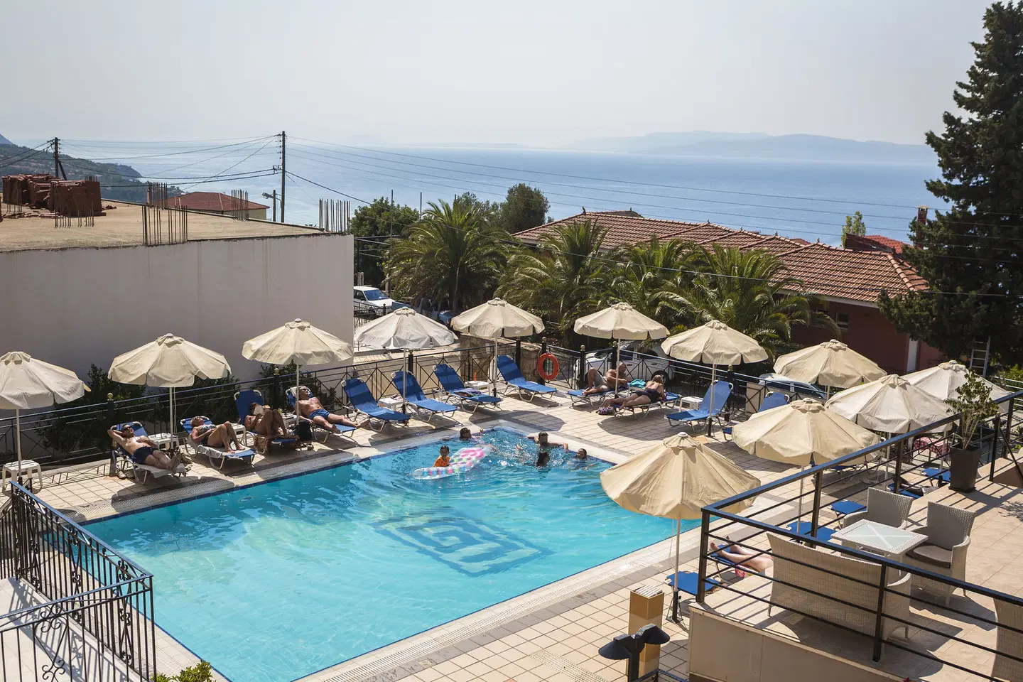 Saoulas Studios OUTDOOR_POOL