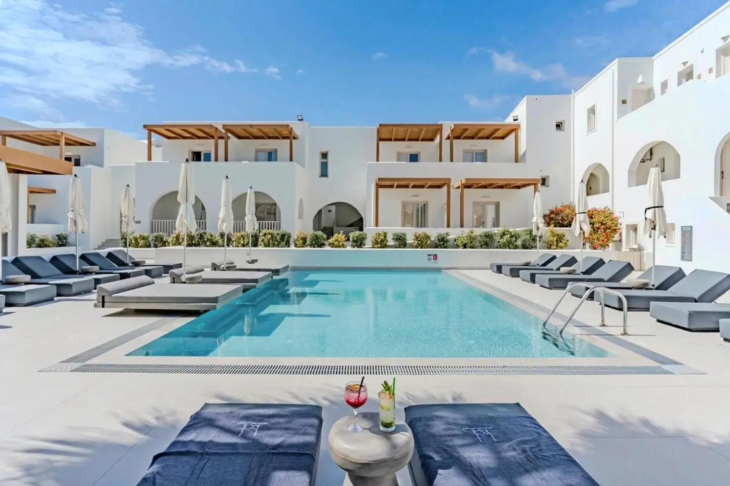 Aegean Plaza OUTDOOR_POOL