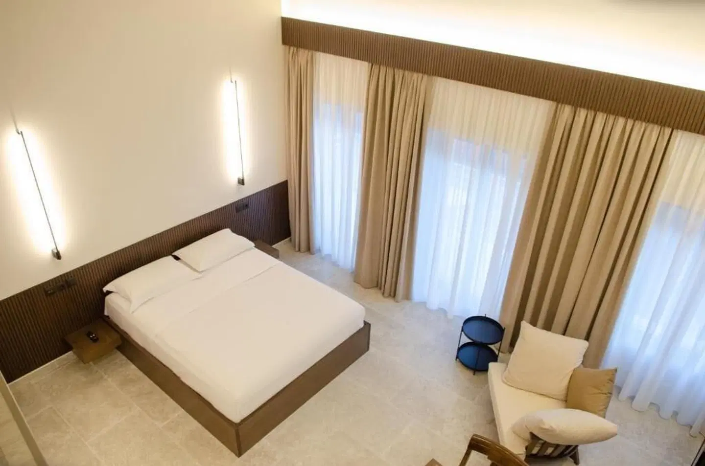 Leone suites ROOM_EXAMPLE