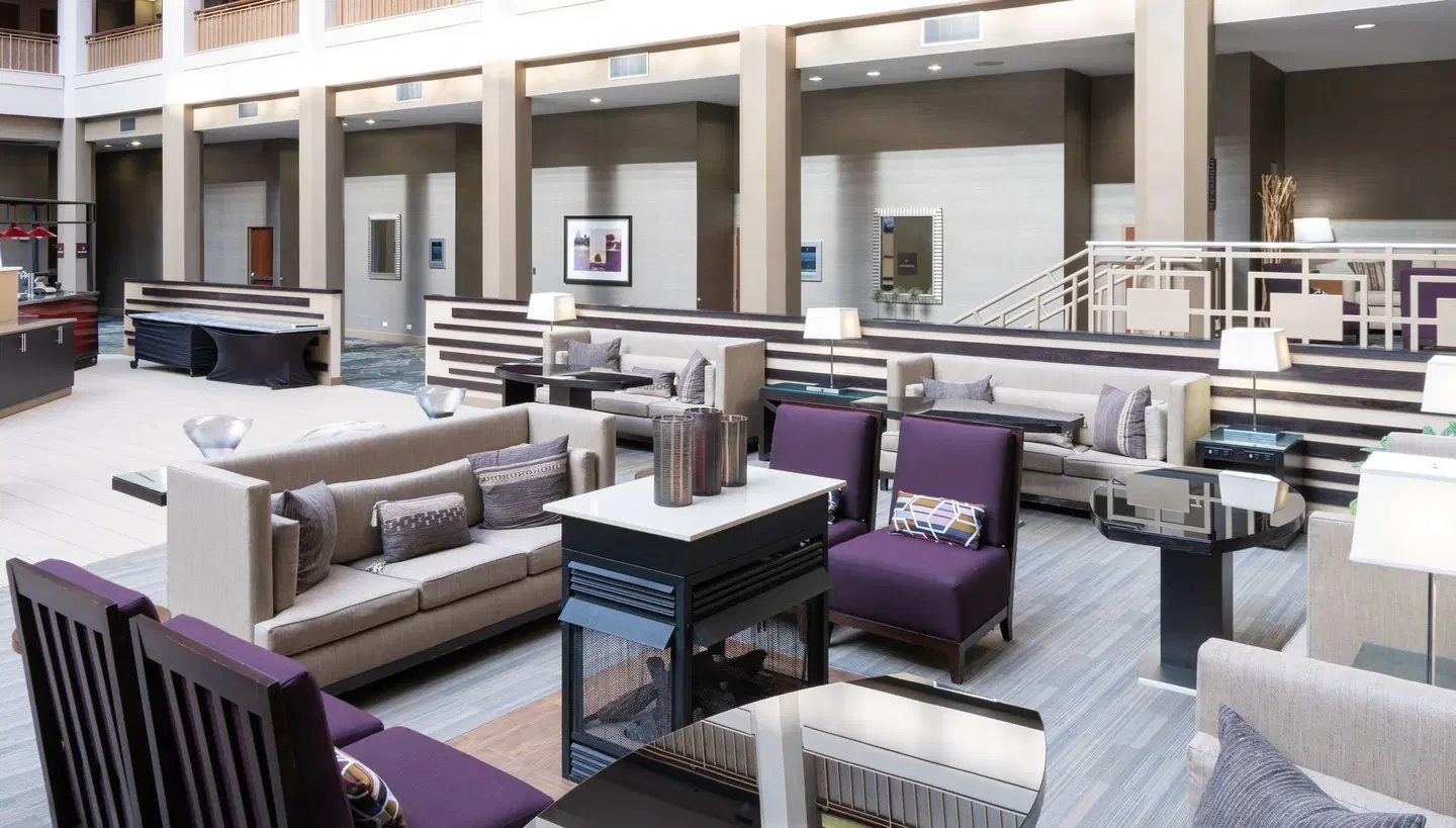 Embassy Suites by Hilton Chicago North Shore Deerfield LOUNGE_LOBBY