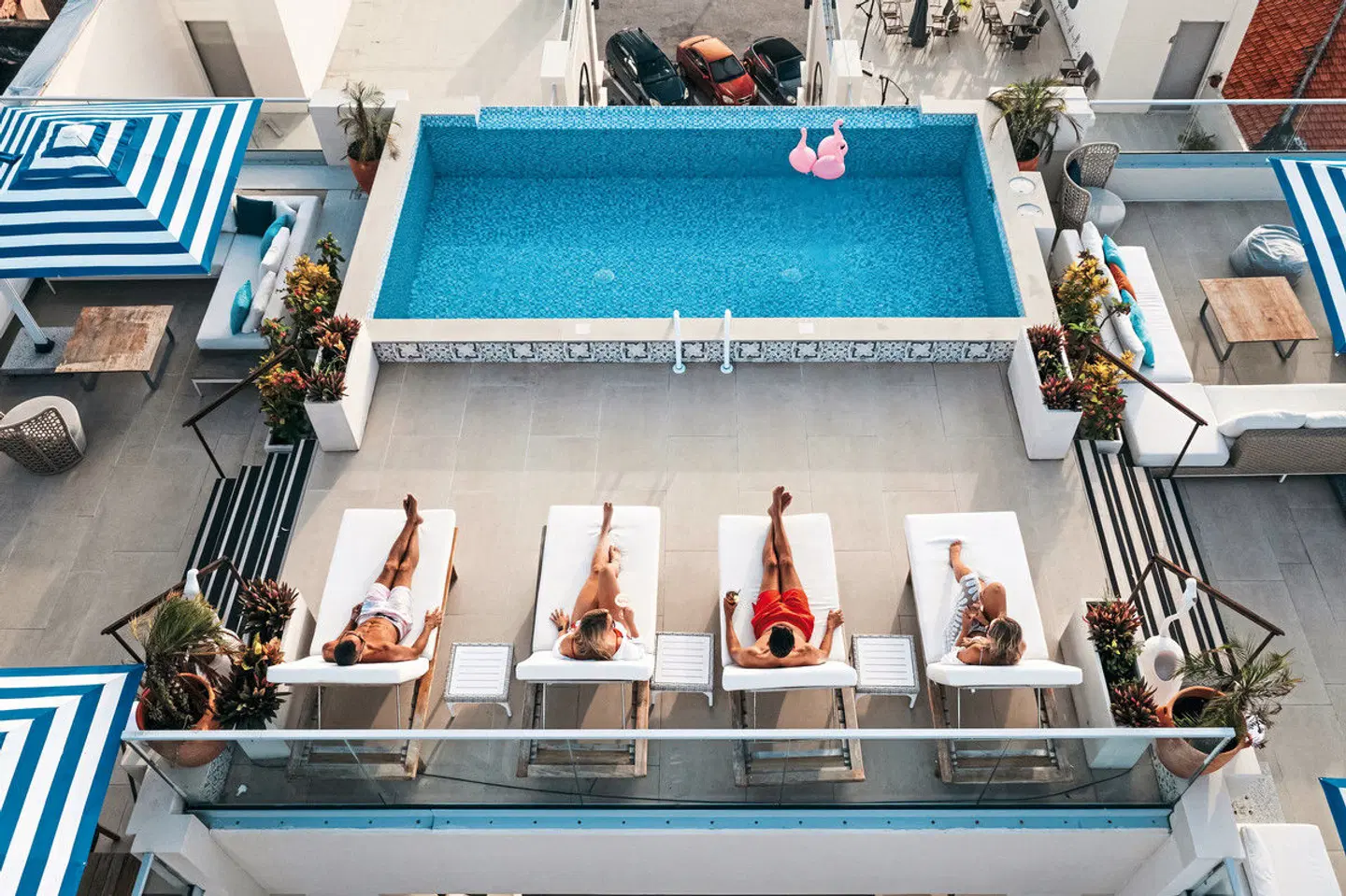Elements Hotel & Shops Curaçao OUTDOOR_POOL