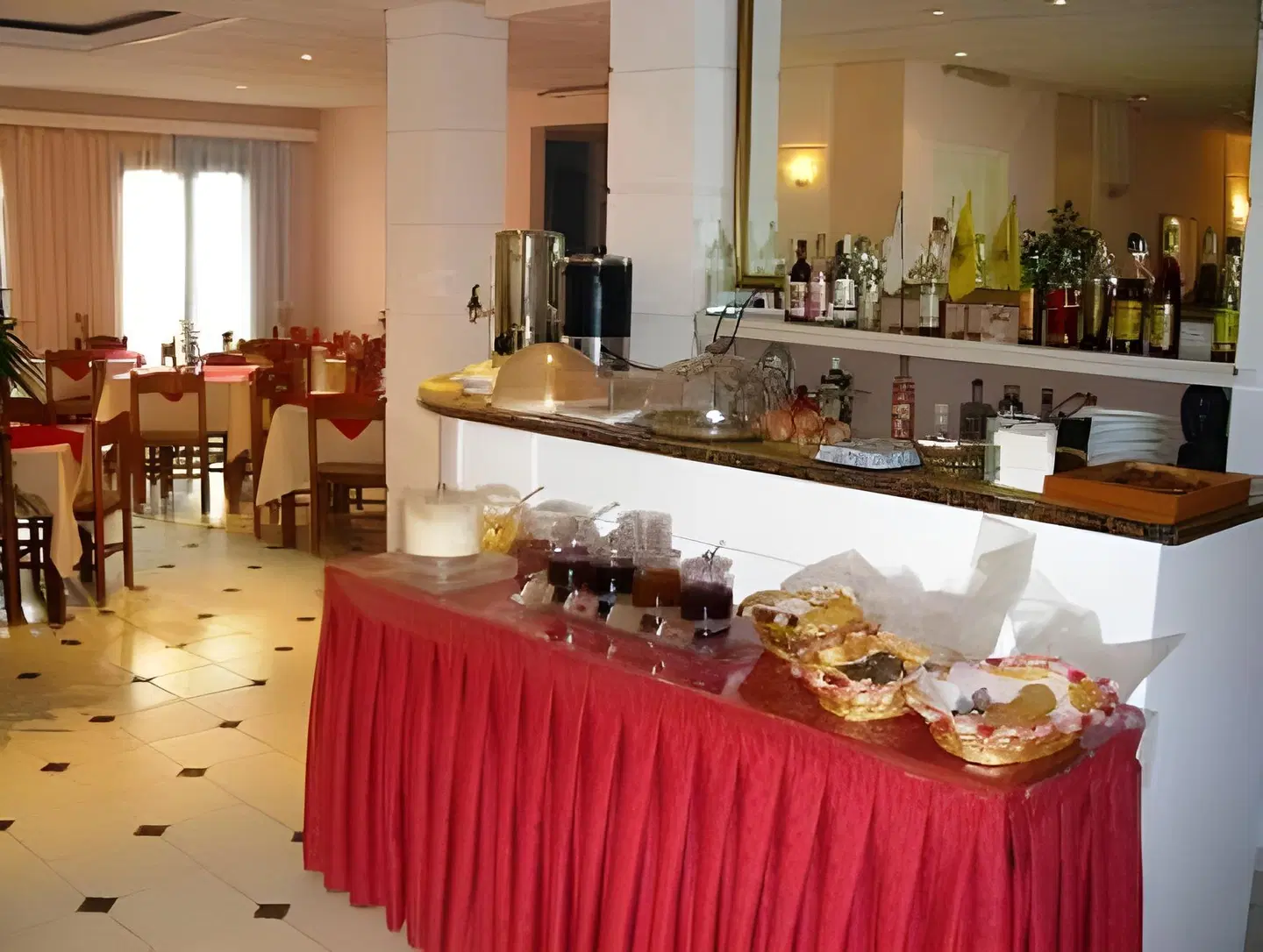 Coronis Bar