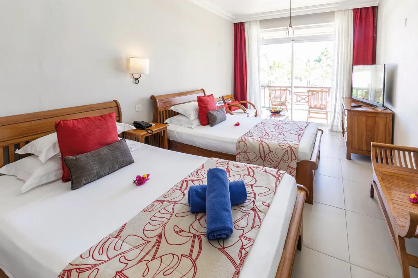 Le Peninsula Bay Beach Resort & Spa ROOM_EXAMPLE