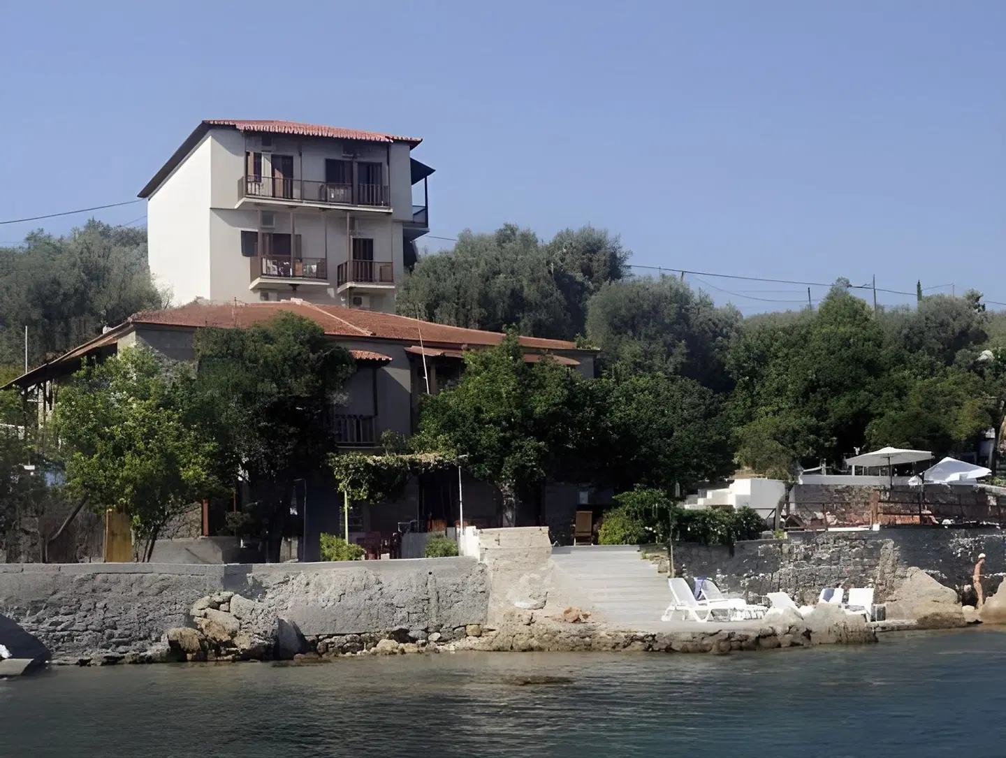 Melies Apartments EXTERIOR